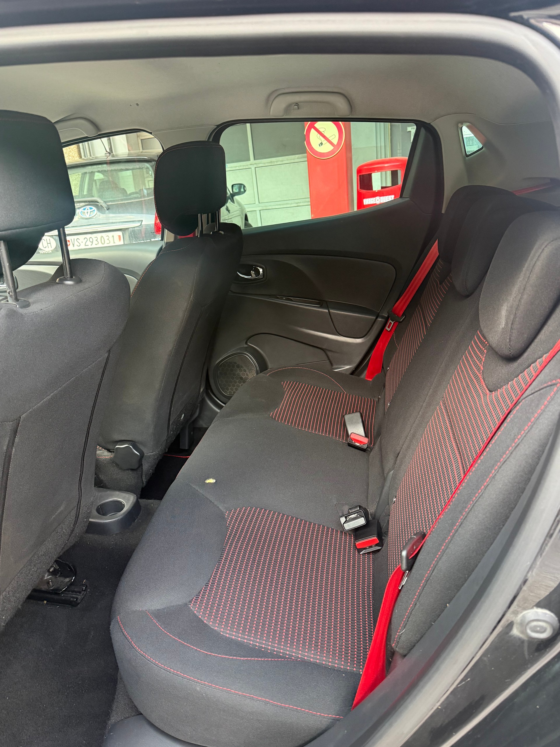 RENAULT Clio 1.6 T RS 200 EDC-image-6