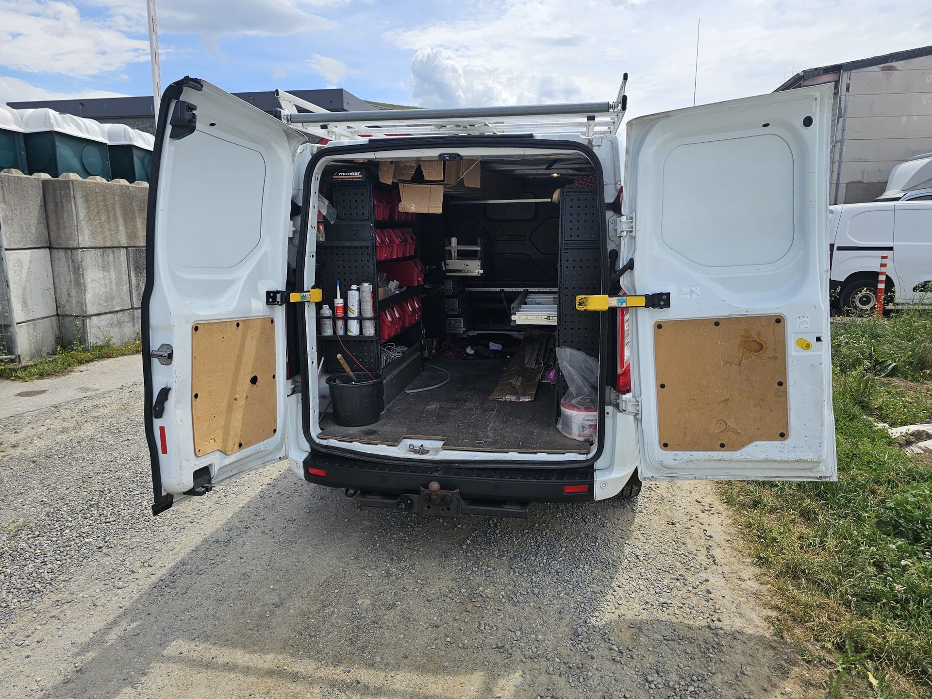 FORD Transit Custom Van 320 L2H1 Basis-image-5