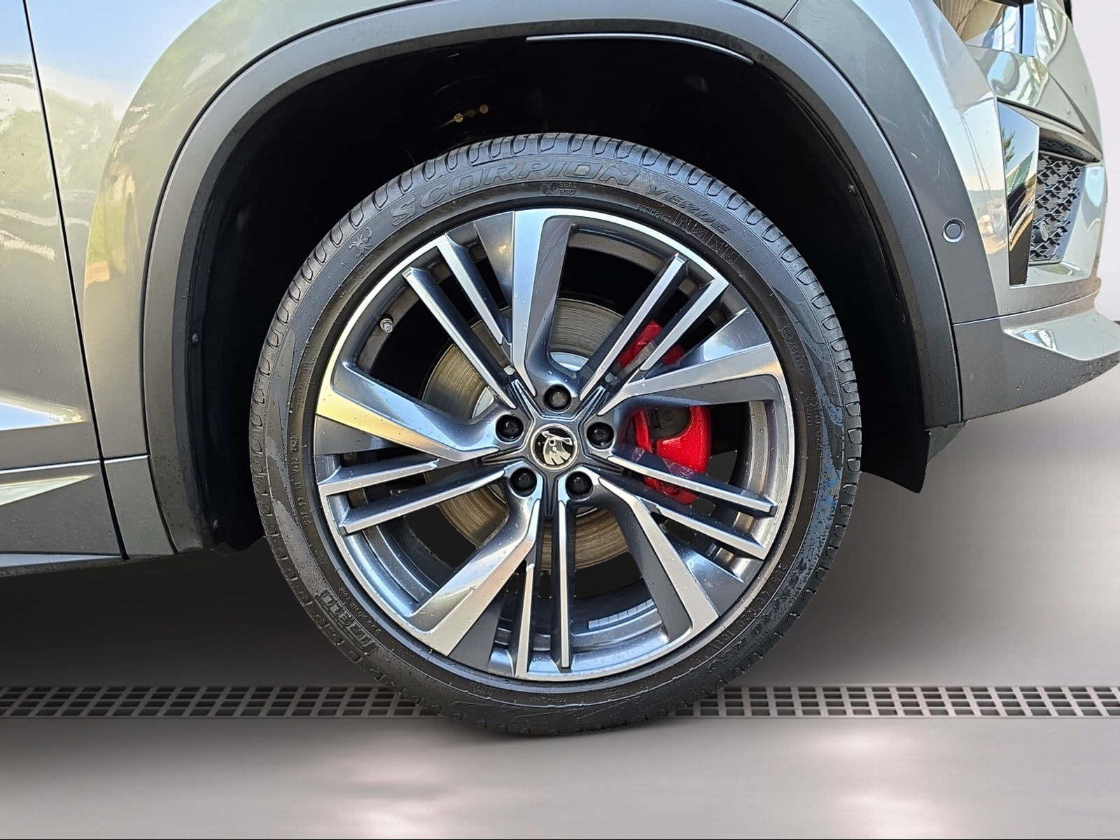 SKODA Kodiaq 2.0 TSI 4x4 RS-image-7