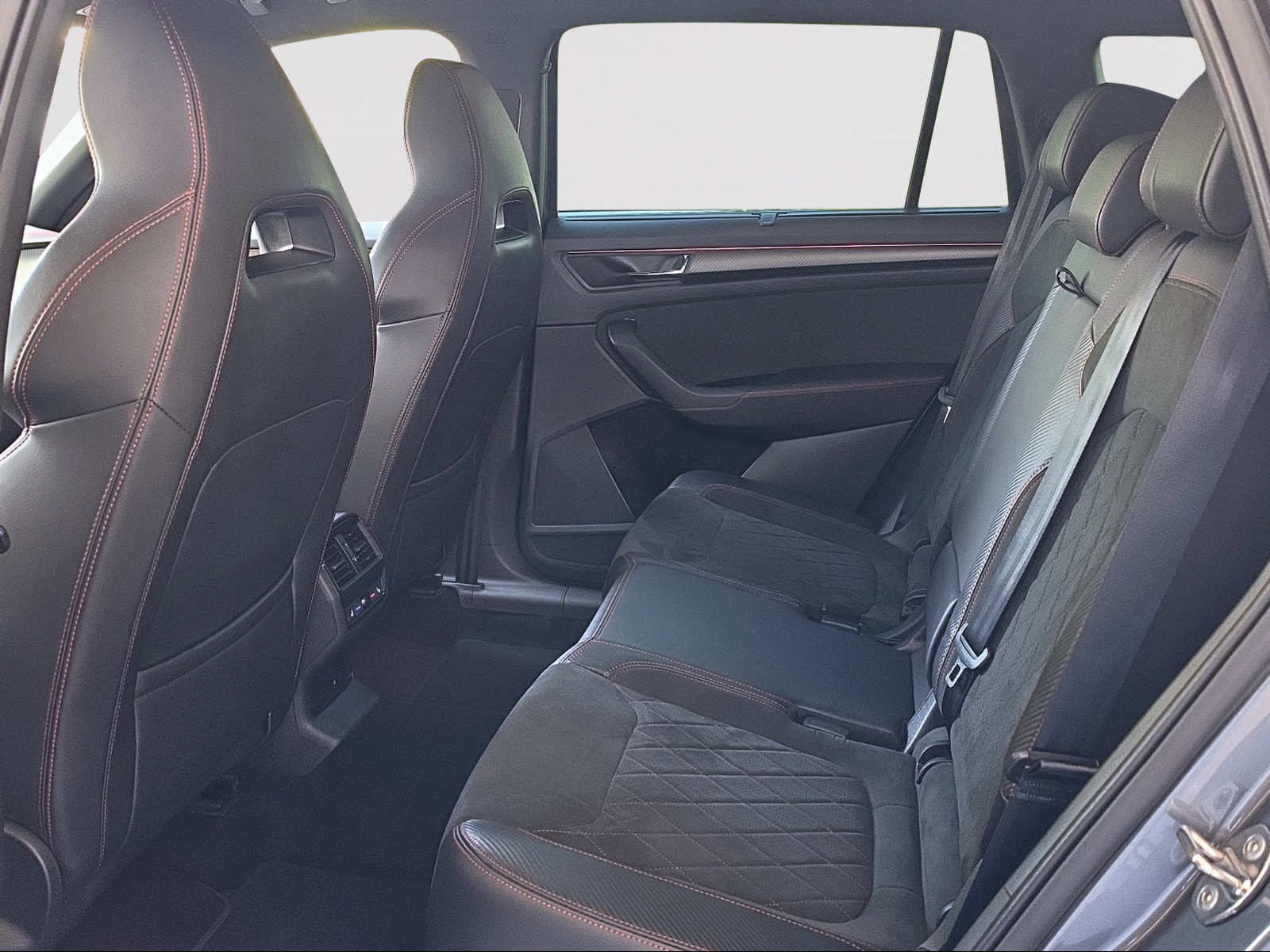 SKODA Kodiaq 2.0 TSI 4x4 RS-image-4