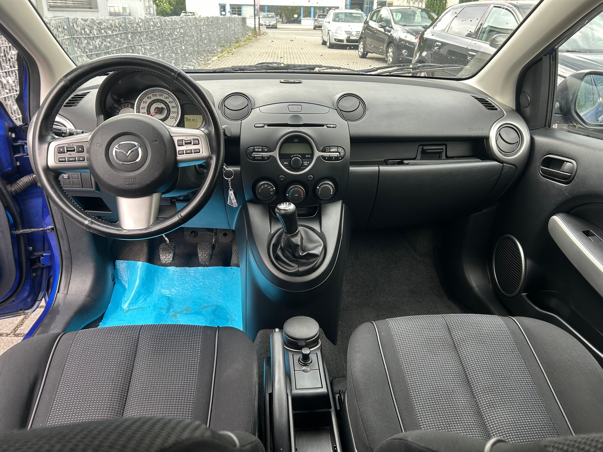 MAZDA 2 1.5i 16V Sport-image-6
