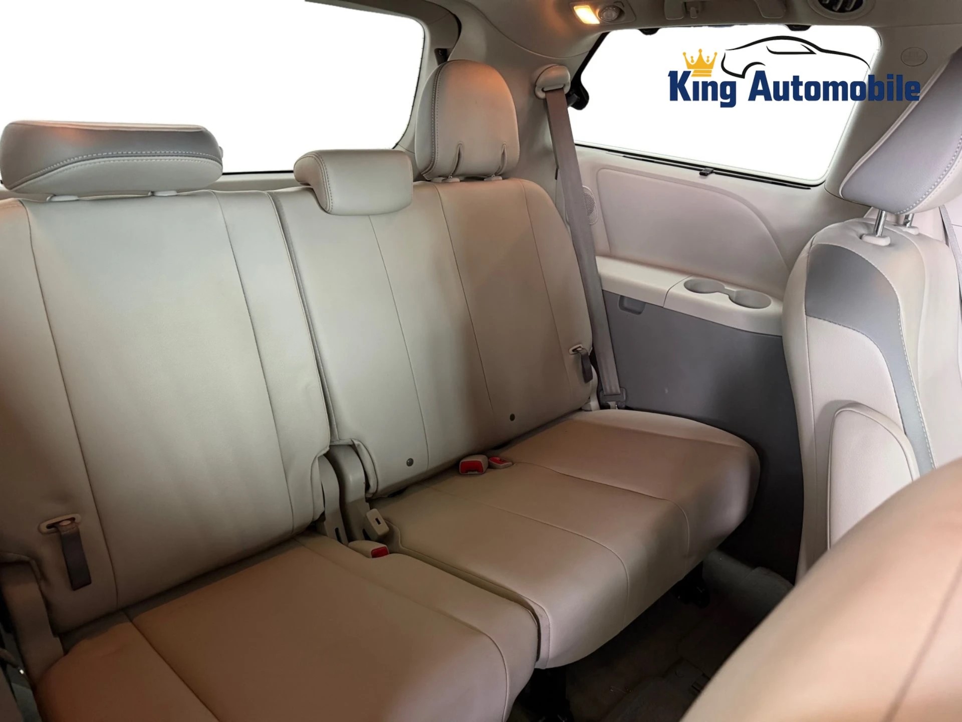 TOYOTA Sienna 3.5 Limited AWD | Frisch MFK | 7-Plätzer | RF-Kamera-image-11