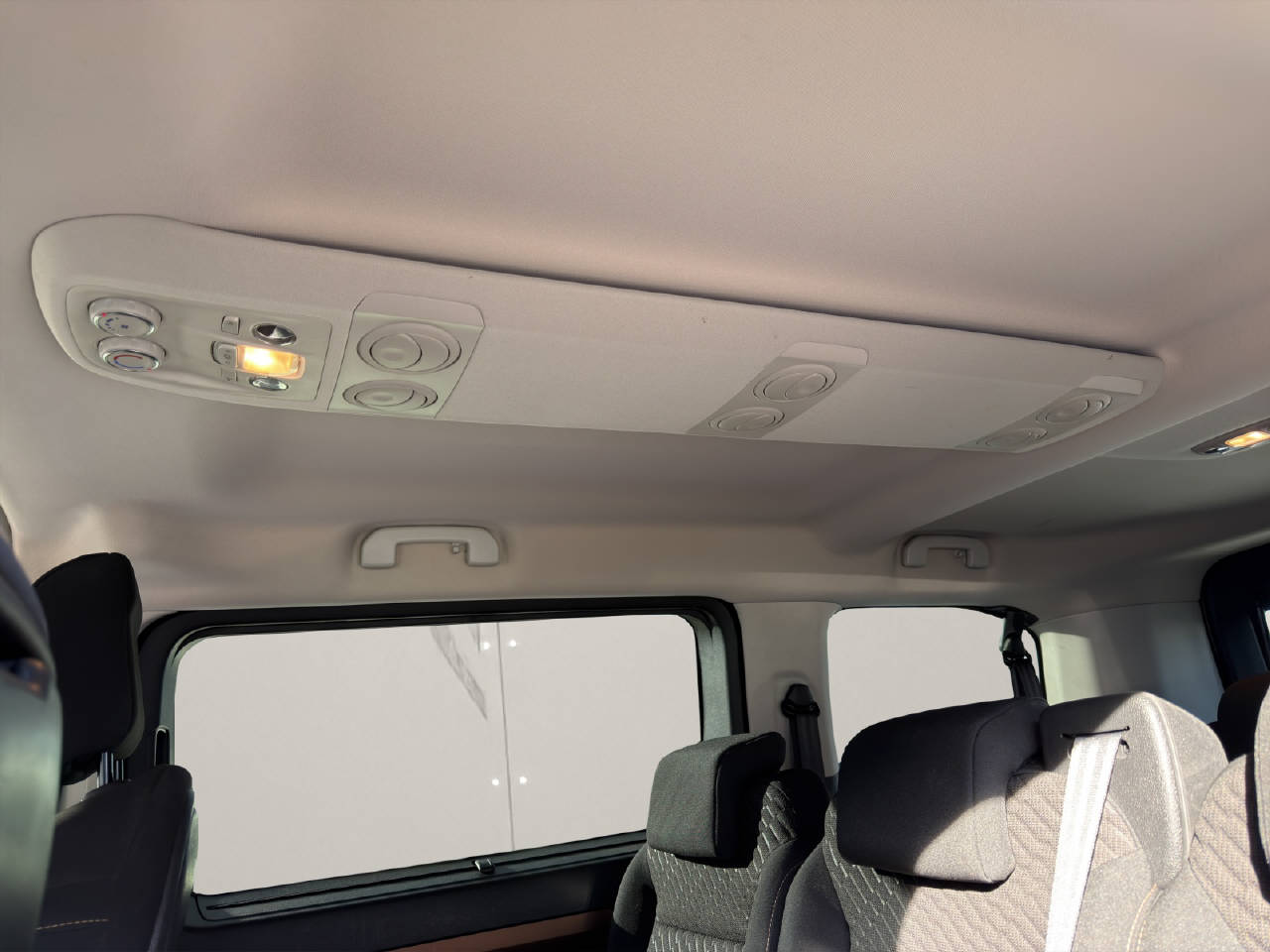 TOYOTA PROACE Verso L1 2.0 D Family-image-10