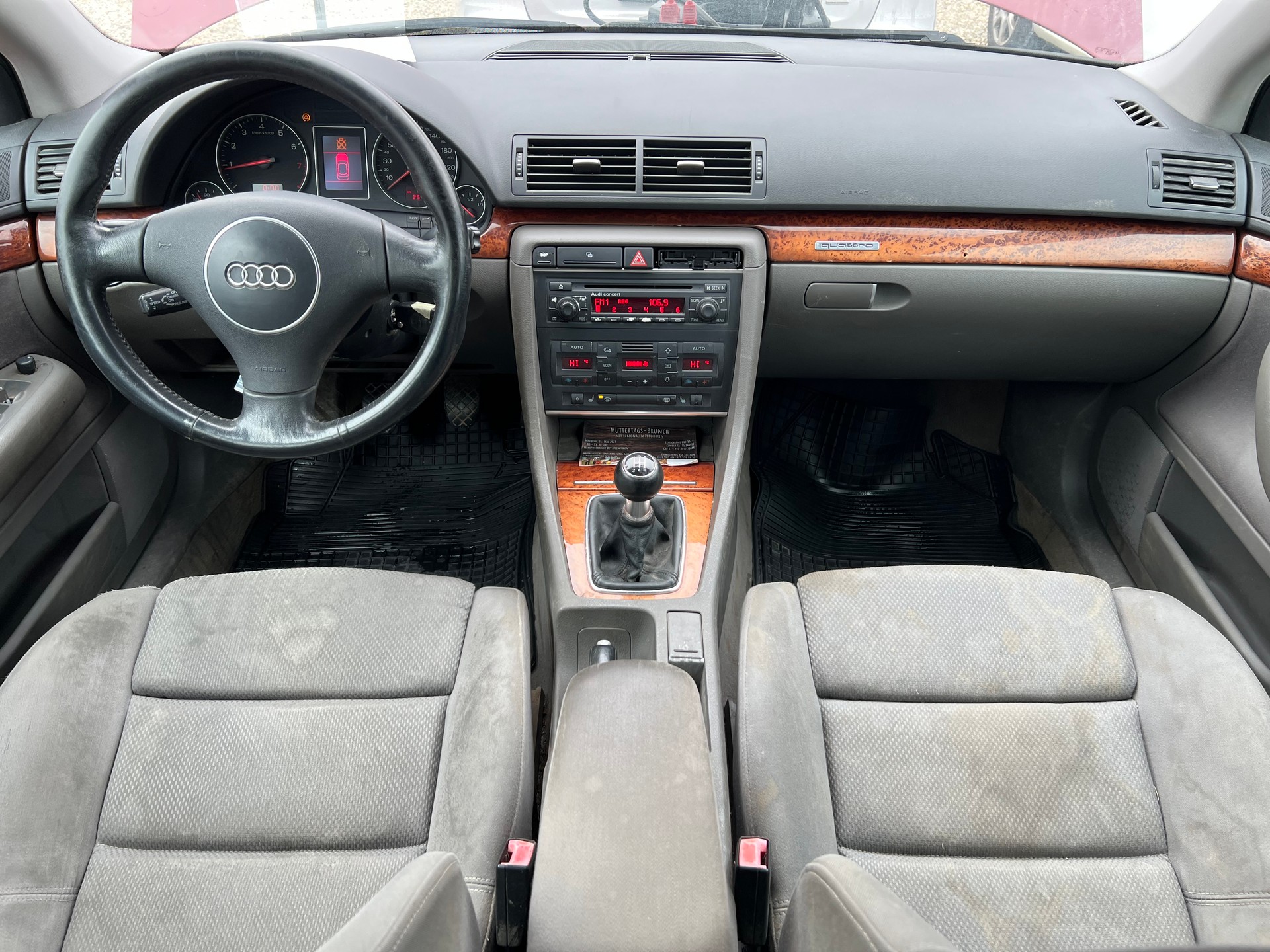 AUDI A4 1.8 T quattro-image-13