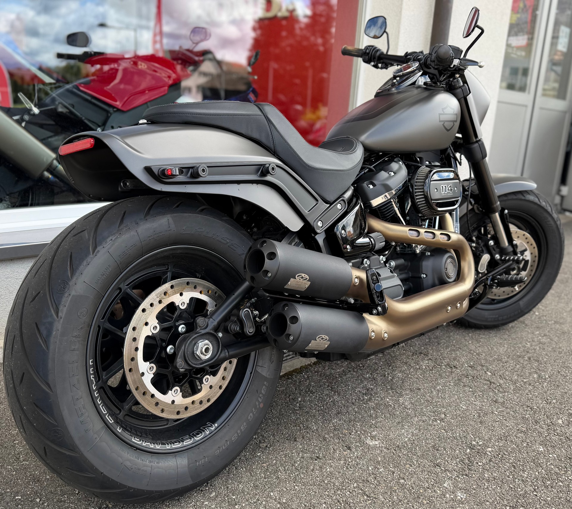 HARLEY-DAVIDSON FXFBS Fat Bob 114 ABS-showroom-element-3
