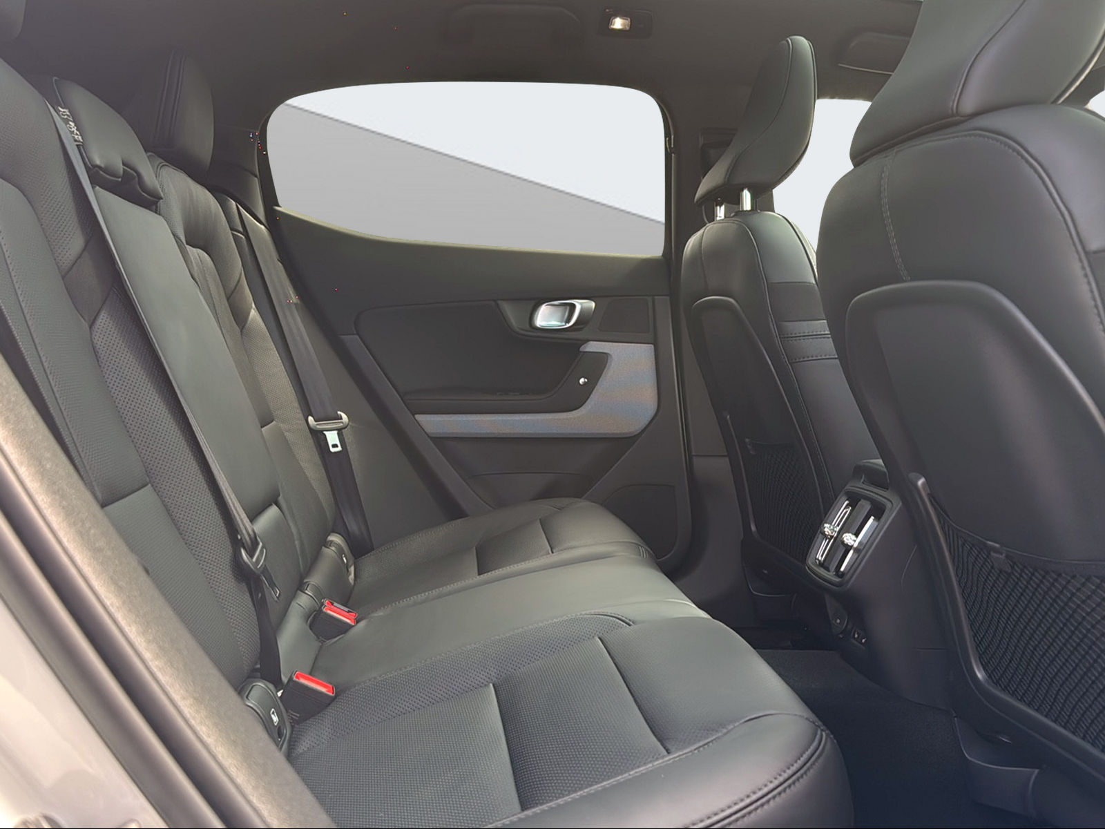 POLESTAR 2 Long Range Dual Motor-image-10