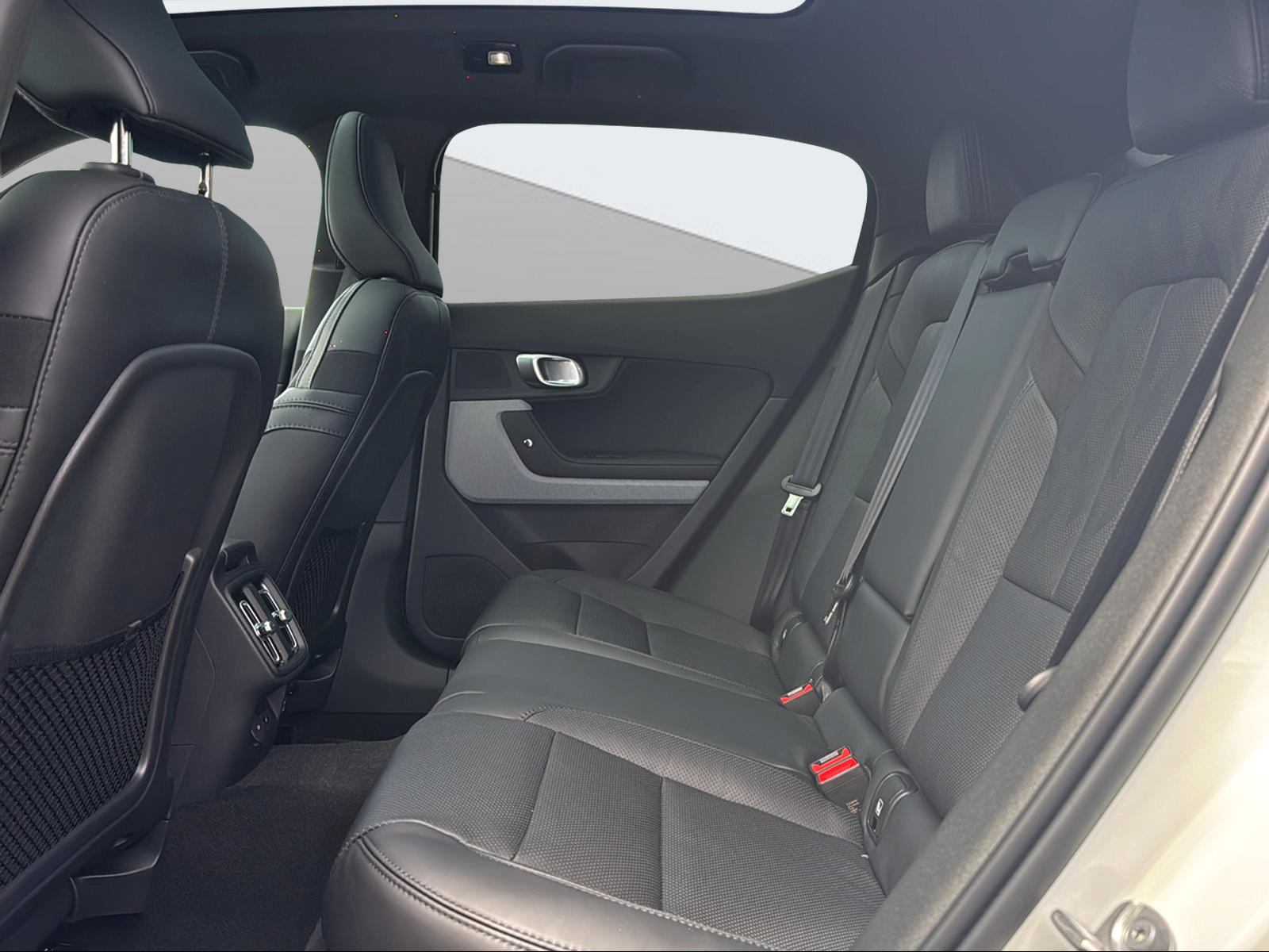 POLESTAR 2 Long Range Dual Motor-image-13