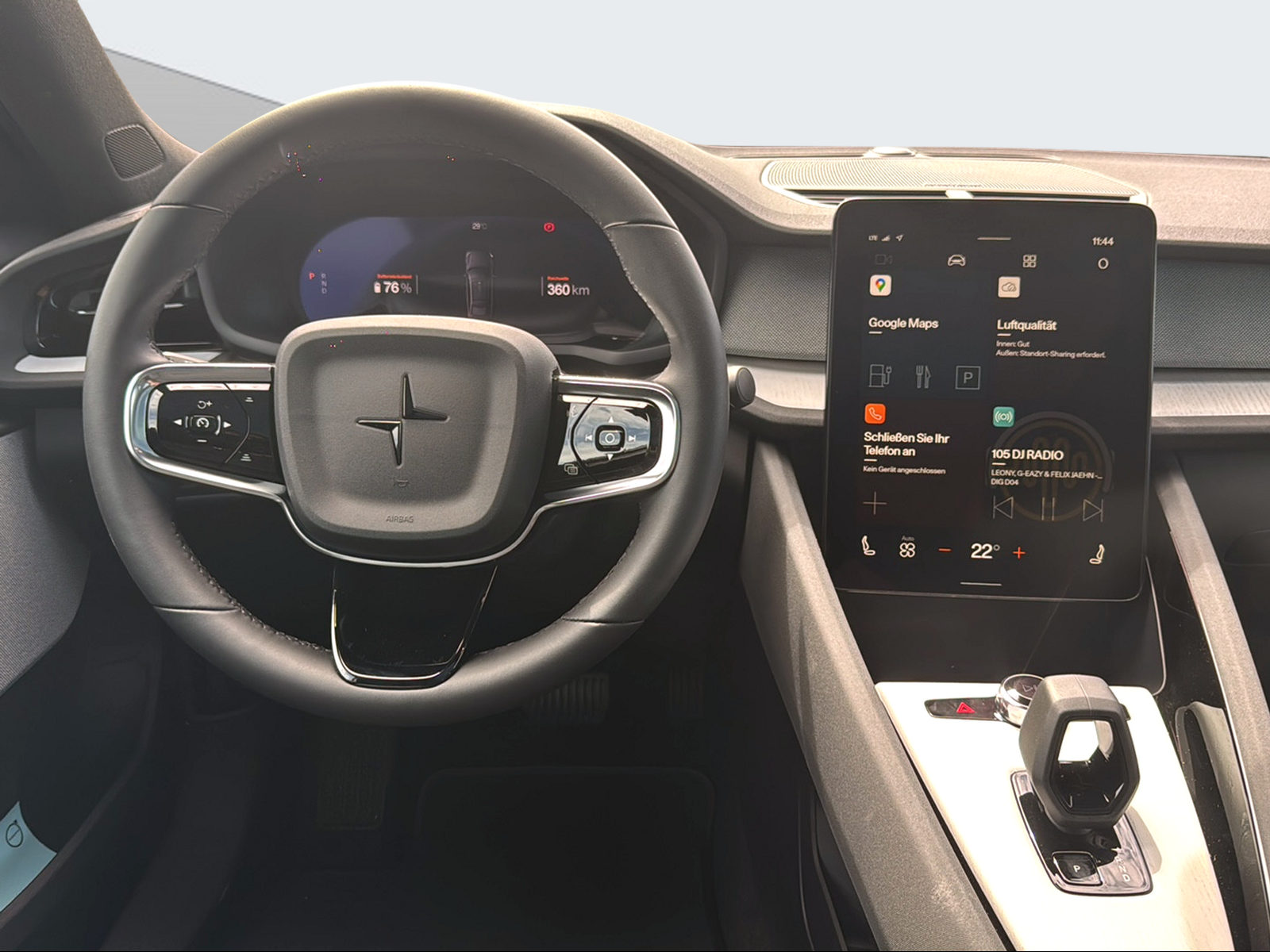 POLESTAR 2 Long Range Dual Motor-image-12