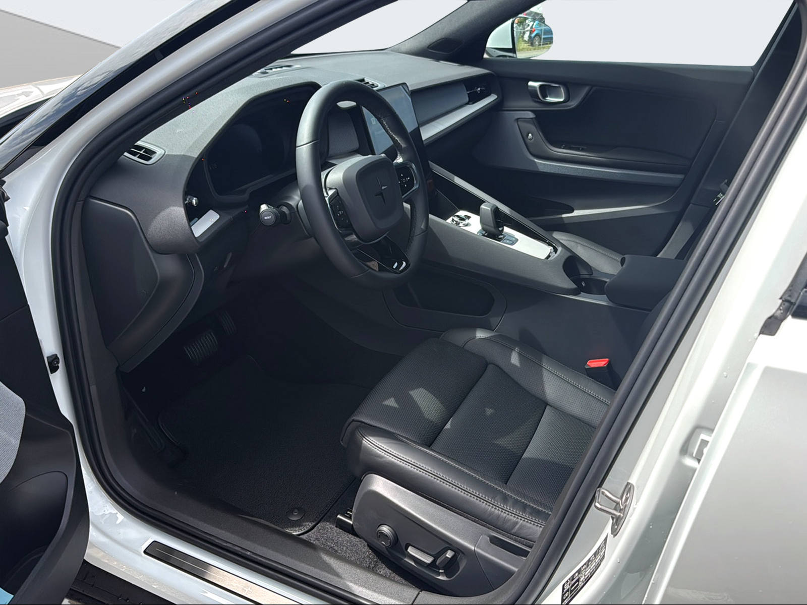 POLESTAR 2 Long Range Dual Motor-image-9
