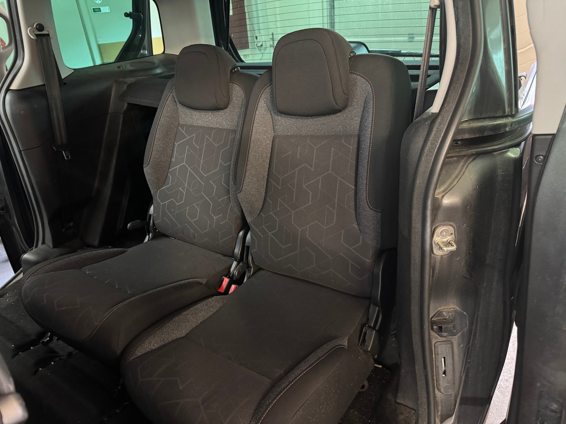 PEUGEOT Partner 1.2 PureTech Active-image-9