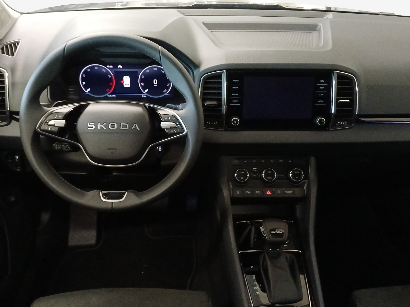 SKODA Karoq 1.5 TSI Dynamic DSG-image-8