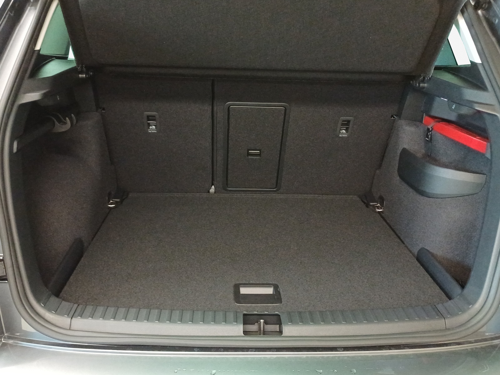 SKODA Karoq 1.5 TSI Dynamic DSG-image-12
