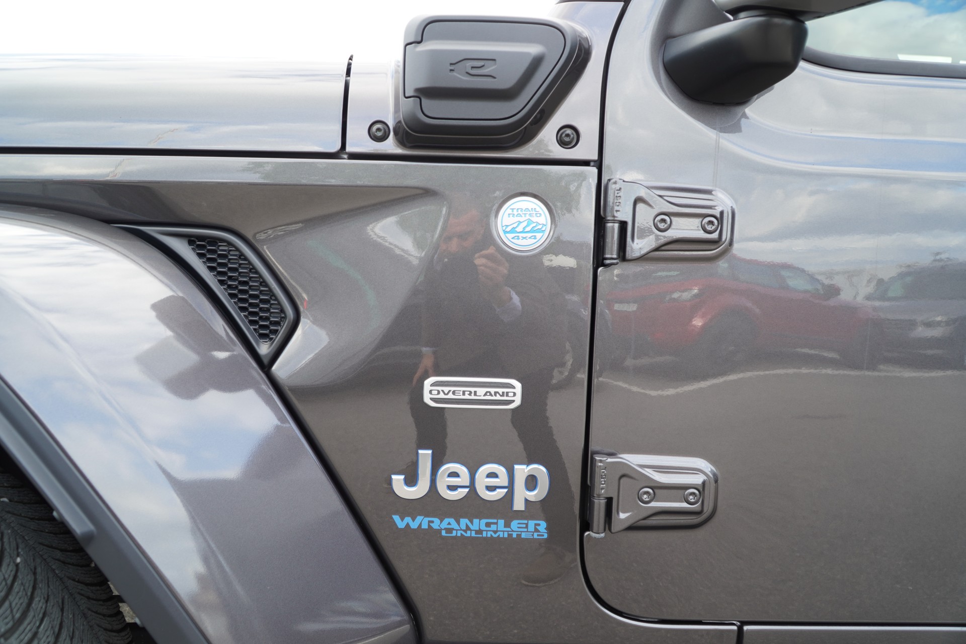 JEEP Wrangler 2.0 PHEV Unlimited Overland Automatic Soft Top-image-24
