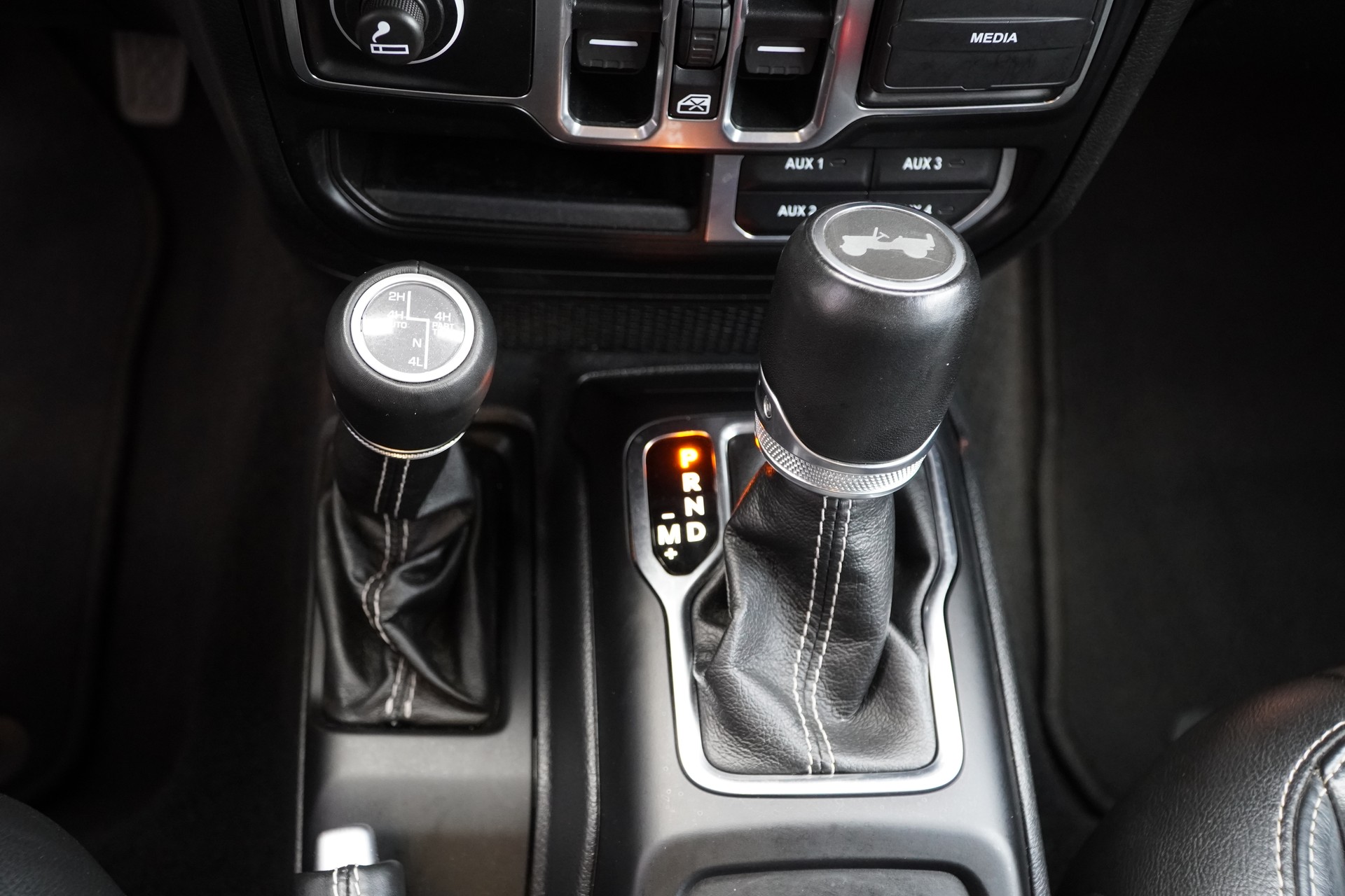 JEEP Wrangler 2.0 PHEV Unlimited Overland Automatic Soft Top-image-19