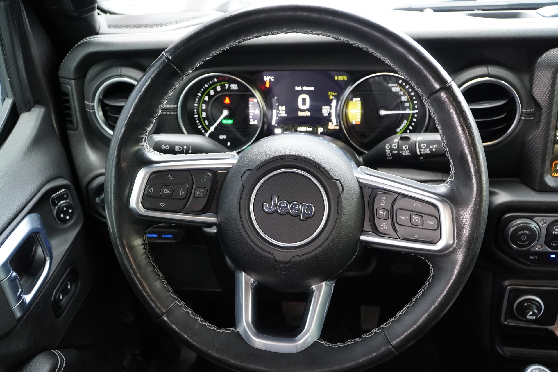 JEEP Wrangler 2.0 PHEV Unlimited Overland Automatic Soft Top-image-21