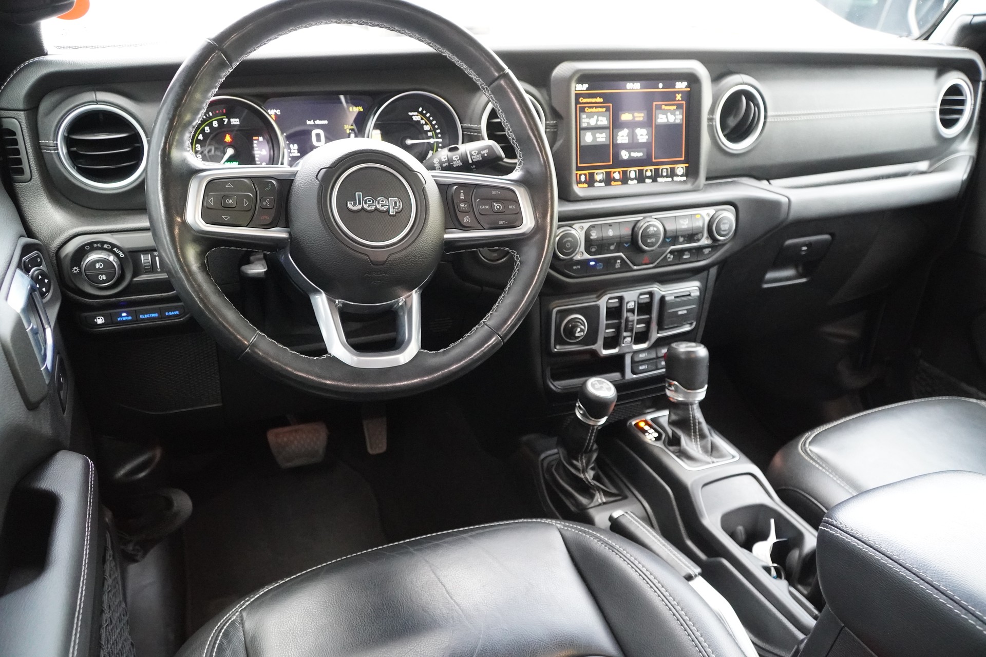JEEP Wrangler 2.0 PHEV Unlimited Overland Automatic Soft Top-image-16