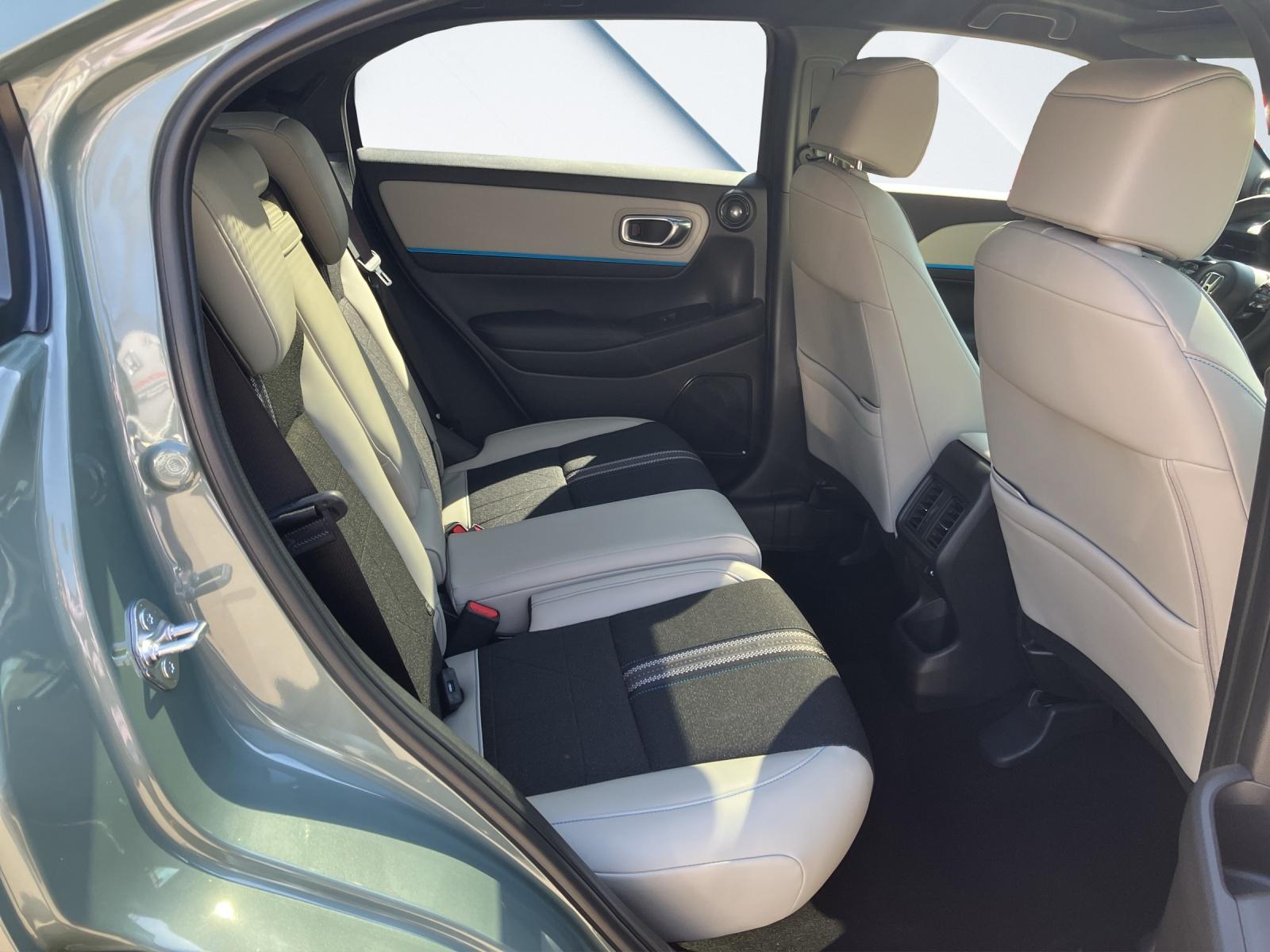 HONDA HR-V 1.5 i-MMD Advance Style Plus, Leasing Aktion 1.9 %, Bis zu 8 Jahre oder 160'000 km Garantie-image-16