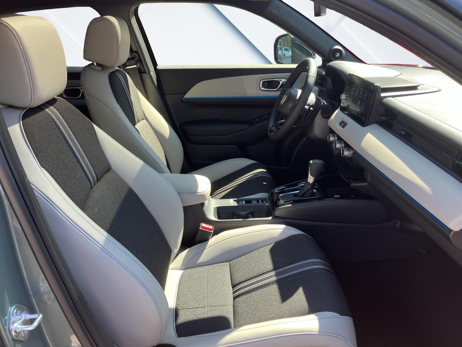 HONDA HR-V 1.5 i-MMD Advance Style Plus, Leasing Aktion 1.9 %, Bis zu 8 Jahre oder 160'000 km Garantie-image-17