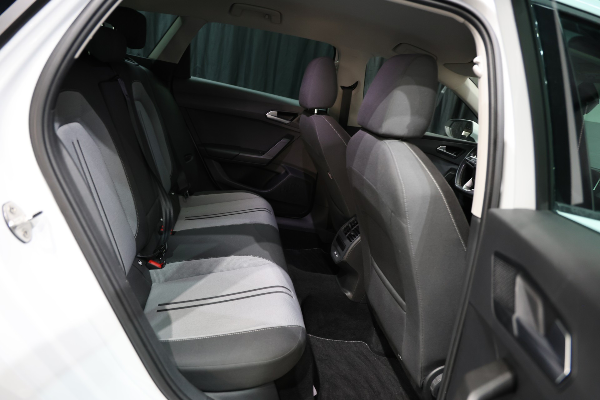 SEAT Leon ST 2.0 TDI EVO DSG Style-image-16