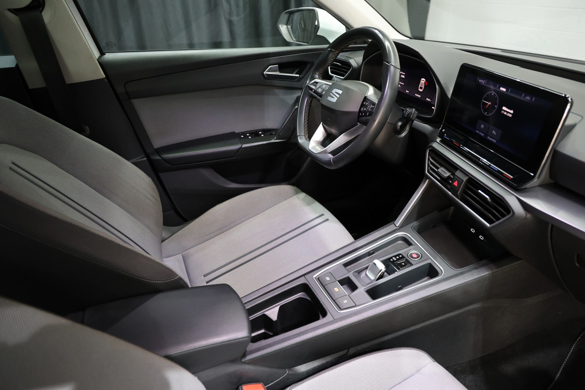 SEAT Leon ST 2.0 TDI EVO DSG Style-image-18