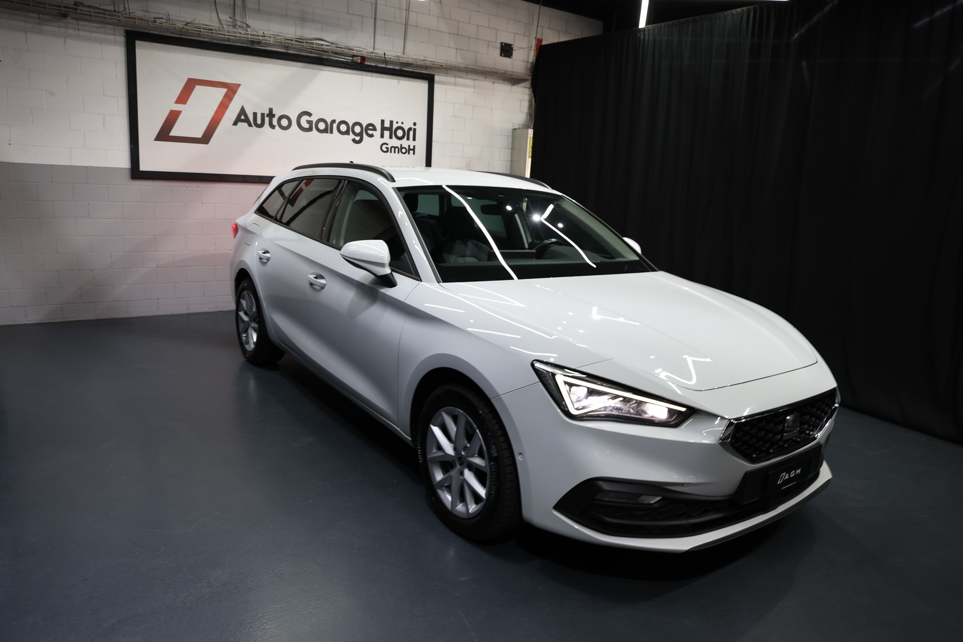 SEAT Leon ST 2.0 TDI EVO DSG Style-image-10