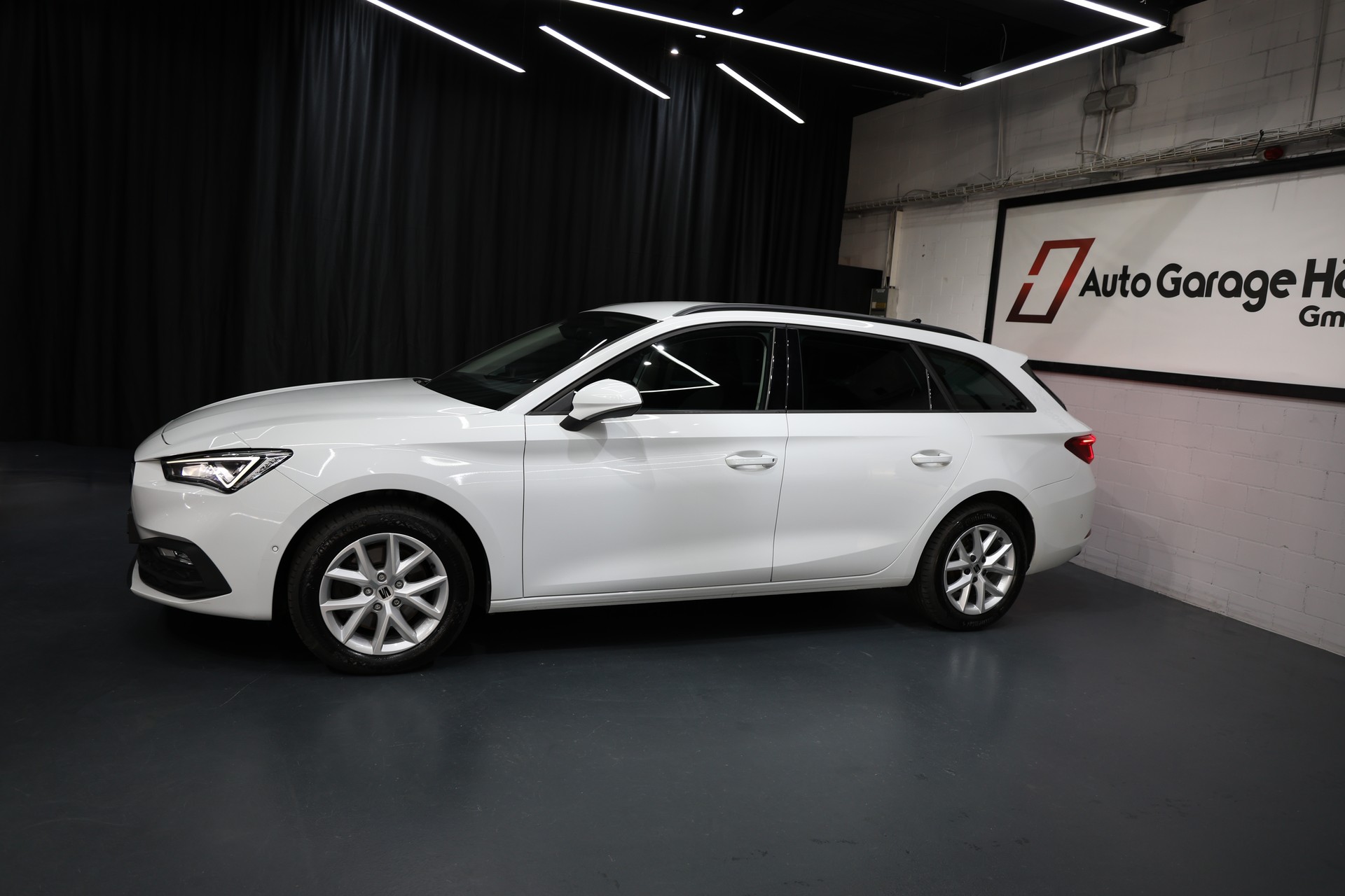 SEAT Leon ST 2.0 TDI EVO DSG Style-image-3