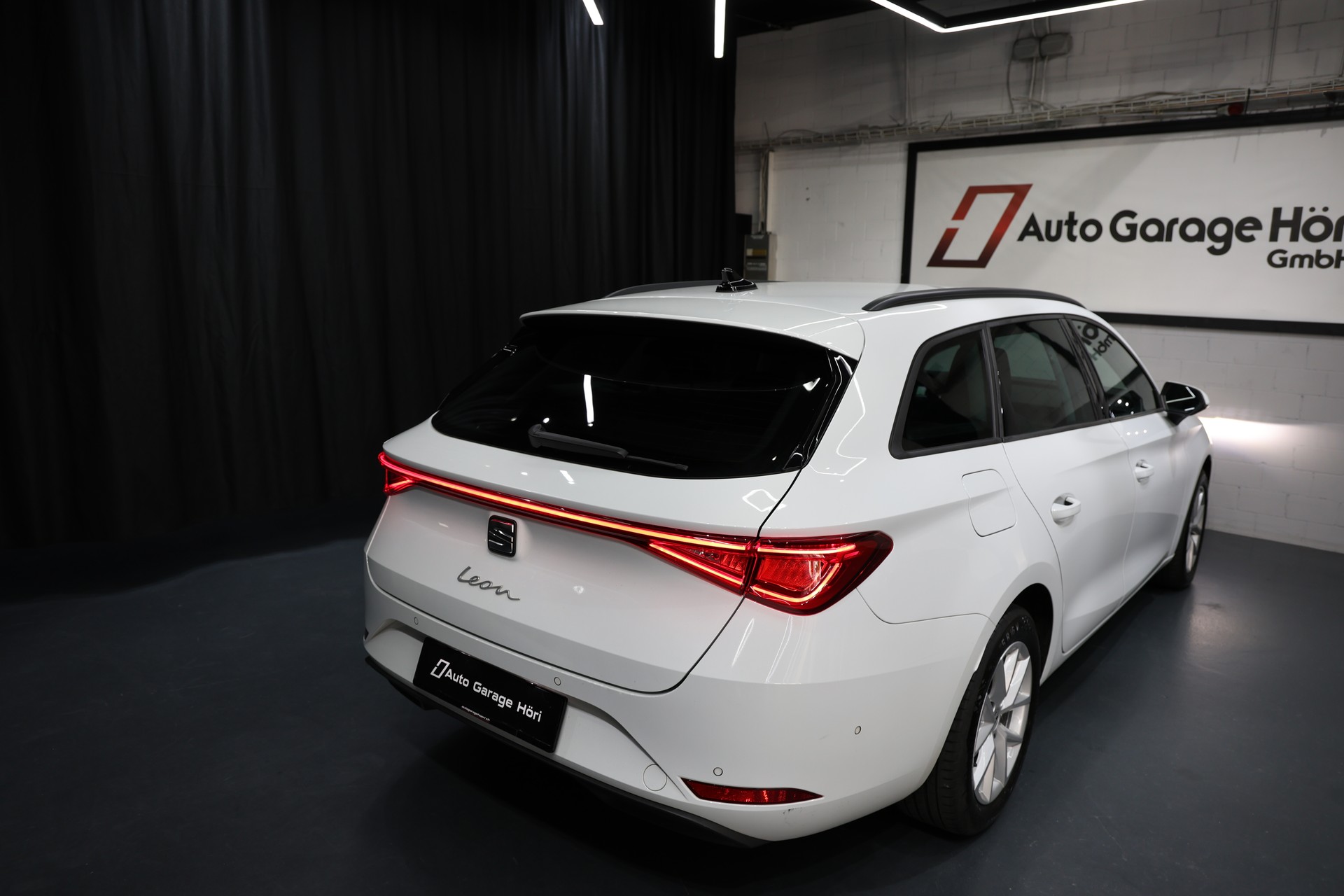 SEAT Leon ST 2.0 TDI EVO DSG Style-image-13