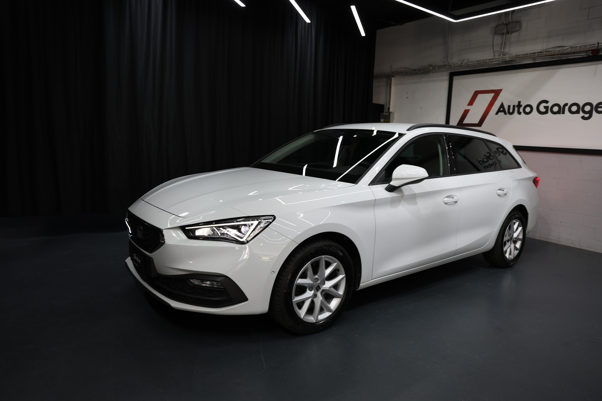 SEAT Leon ST 2.0 TDI EVO DSG Style-image-2