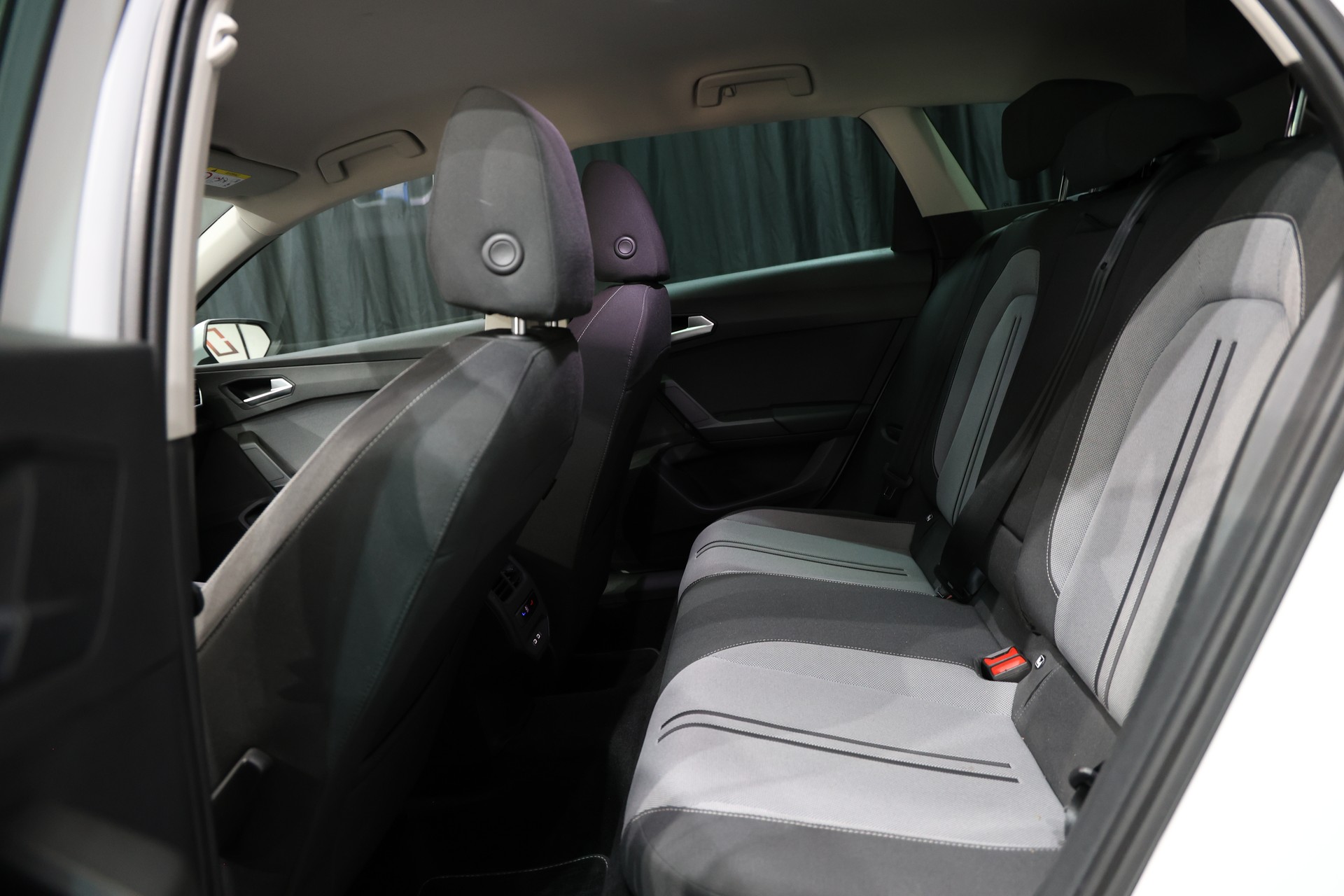 SEAT Leon ST 2.0 TDI EVO DSG Style-image-6