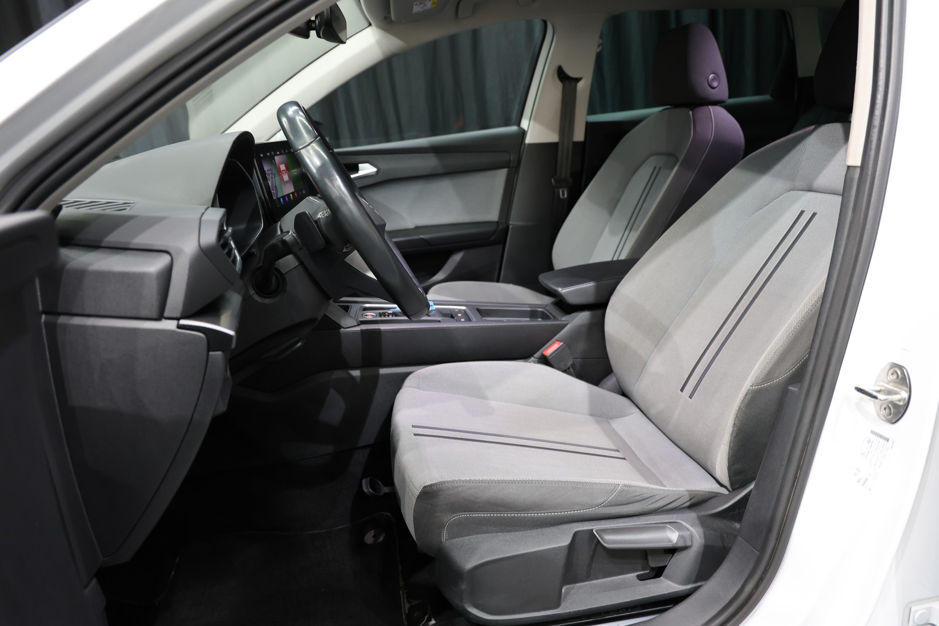 SEAT Leon ST 2.0 TDI EVO DSG Style-image-5