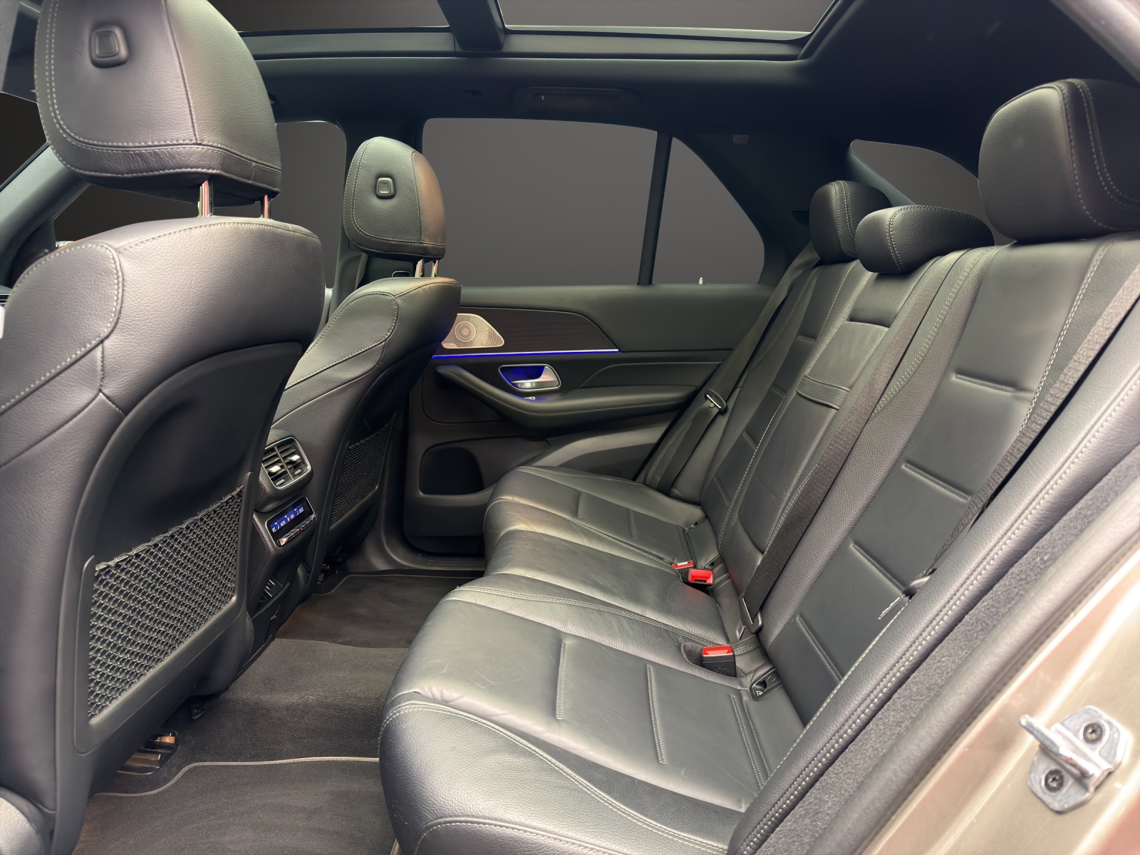 MERCEDES-BENZ GLE 300 d 4Matic AMG-image-10