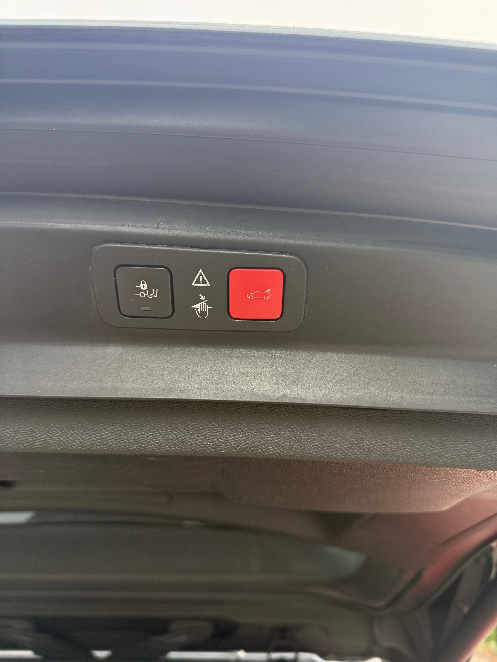 PEUGEOT 5008 2.0 BlueHDi GT EAT-image-13