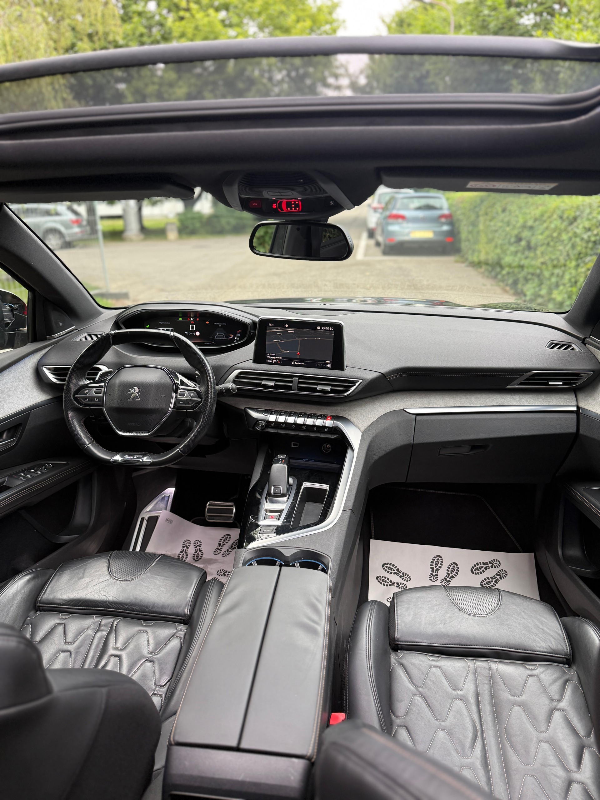 PEUGEOT 5008 2.0 BlueHDi GT EAT-image-8
