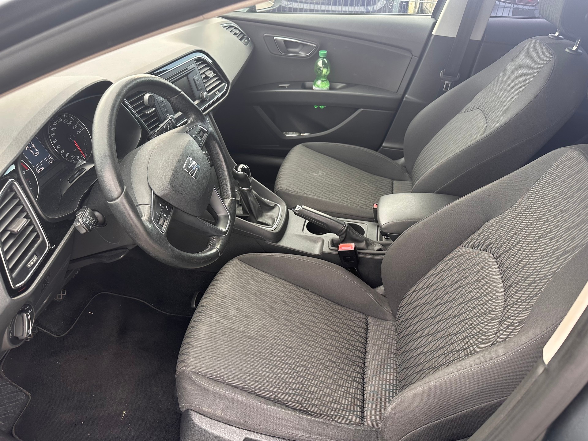 SEAT Leon 1.6 TDI Style-image-6