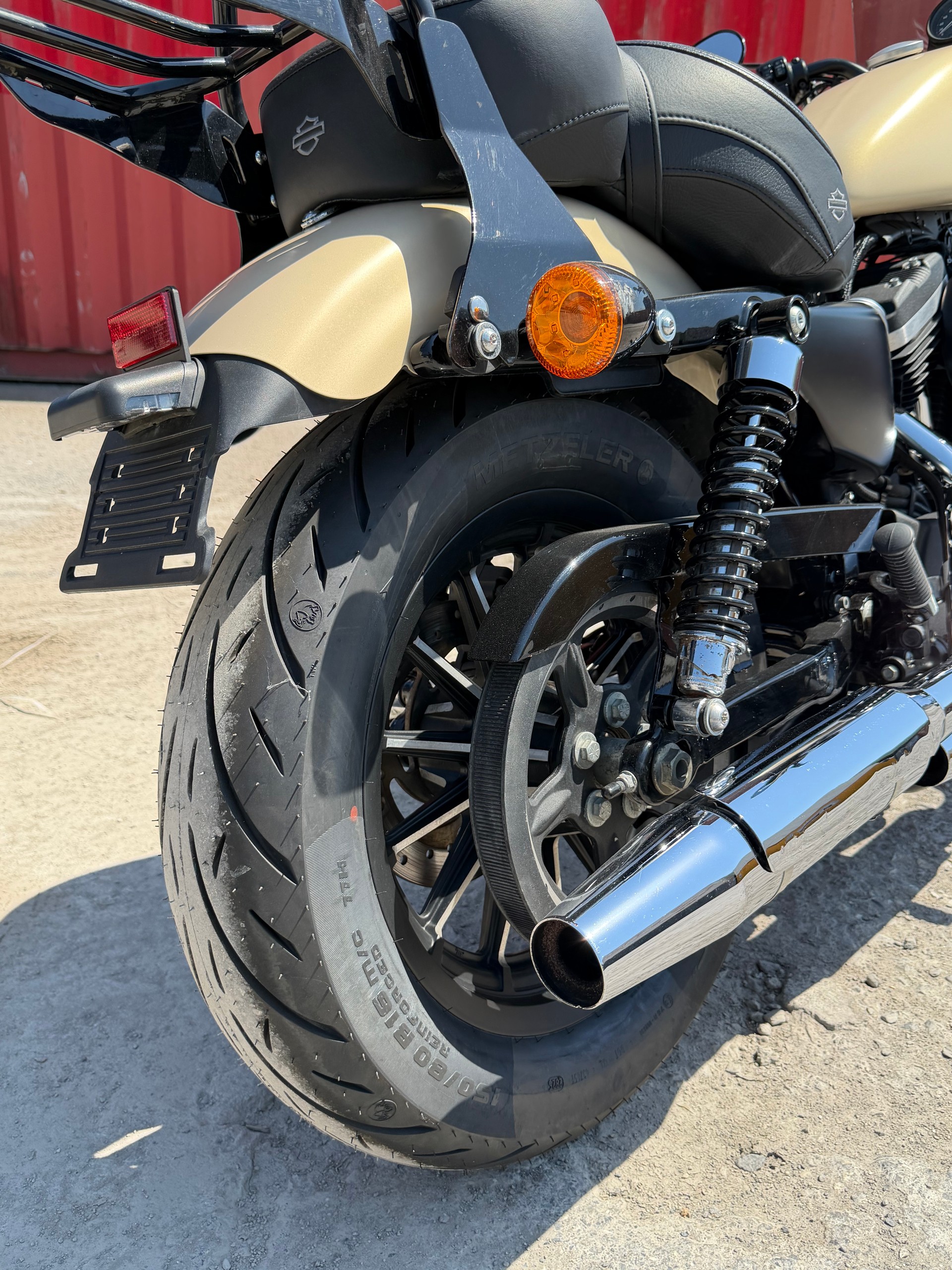 HARLEY-DAVIDSON XL 883 N Sportster Iron ABS-image-5