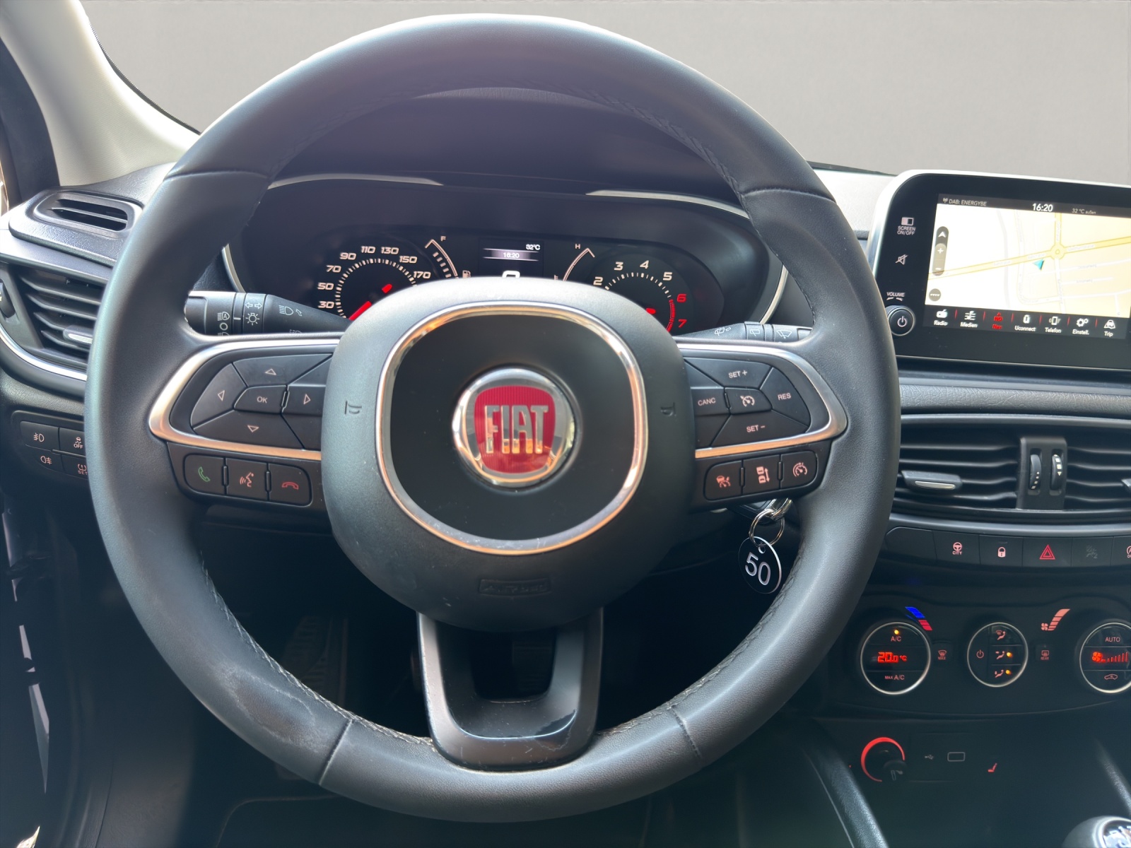 FIAT Tipo 1.4 T-Jet Lounge-image-10