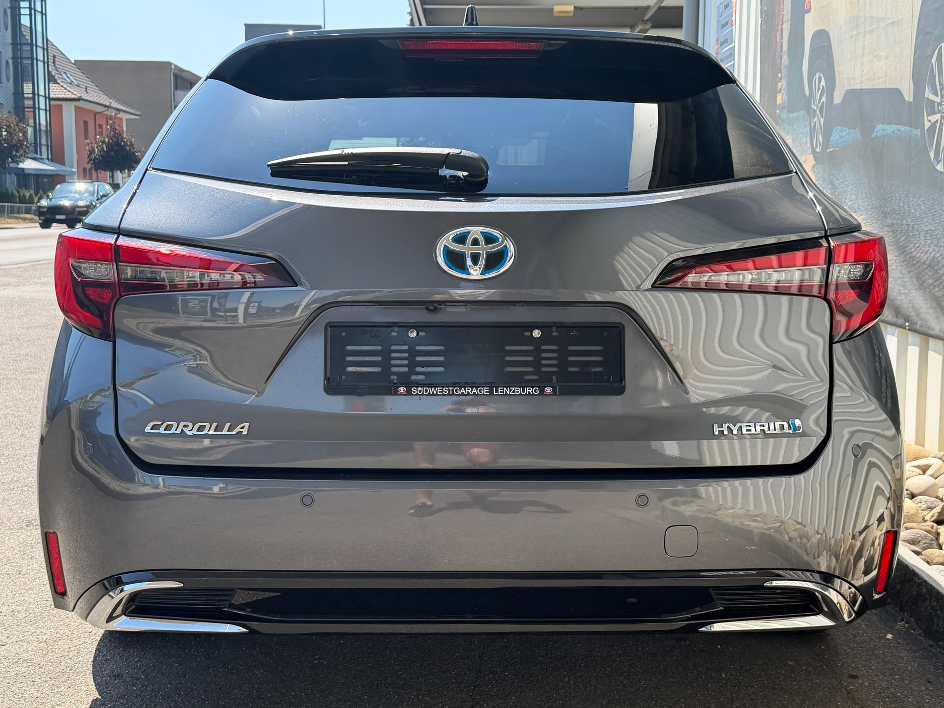 TOYOTA Corolla Touring Sports 2.0 HSD Premium e-CVT-image-5