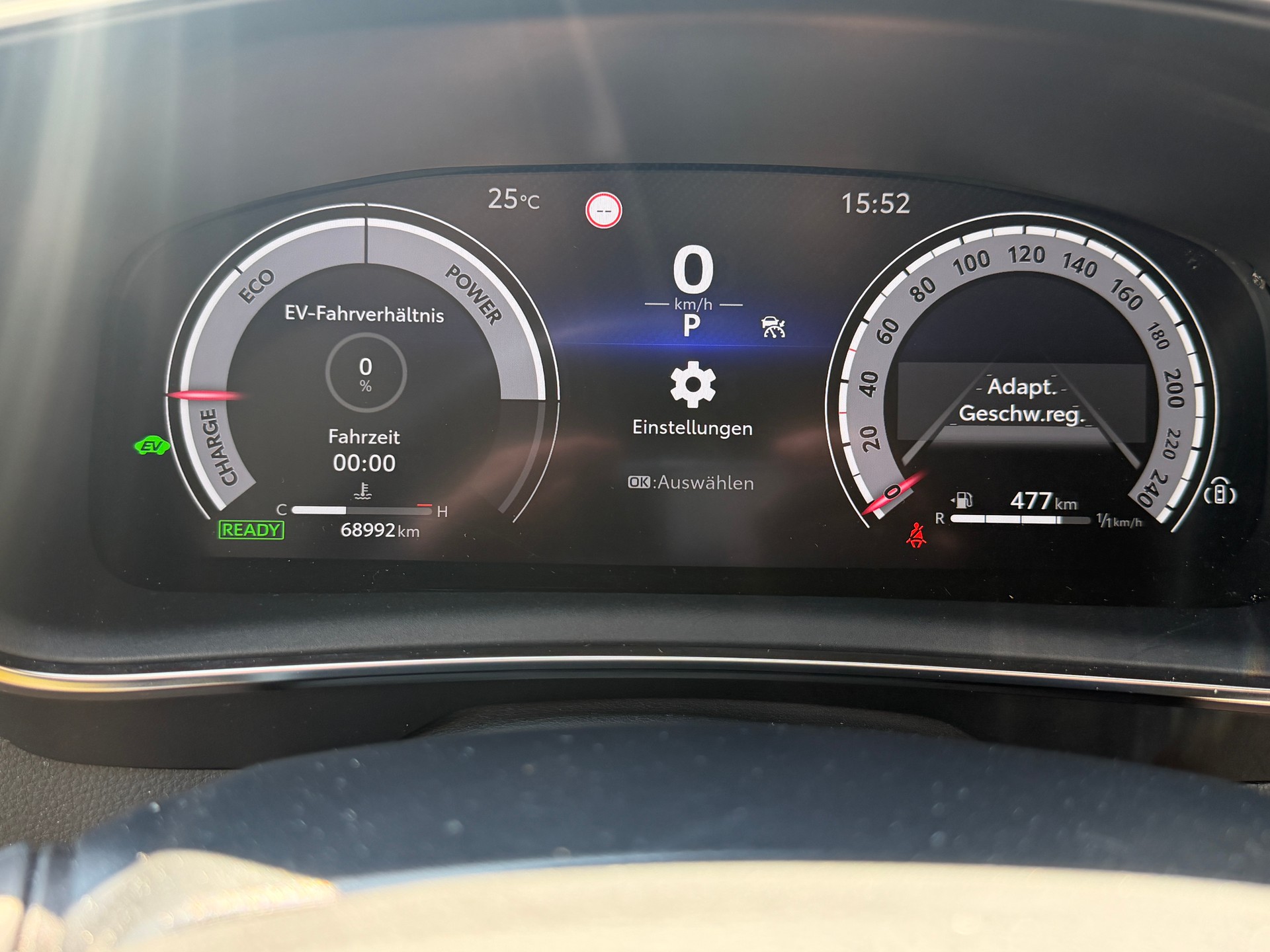 TOYOTA Corolla Touring Sports 2.0 HSD Premium e-CVT-image-13