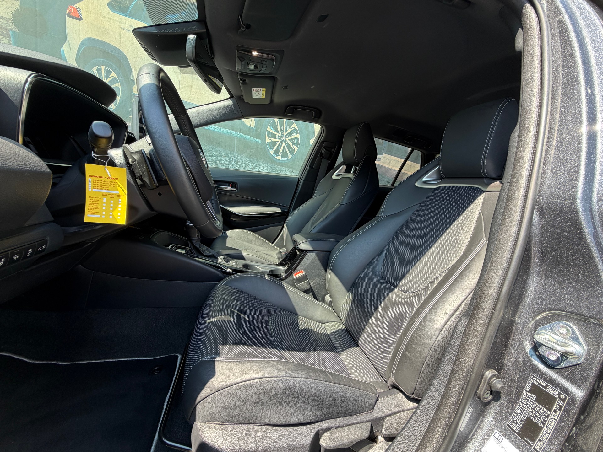 TOYOTA Corolla Touring Sports 2.0 HSD Premium e-CVT-image-10