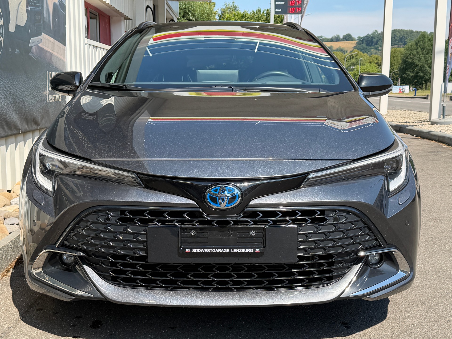 TOYOTA Corolla Touring Sports 2.0 HSD Premium e-CVT-image-3