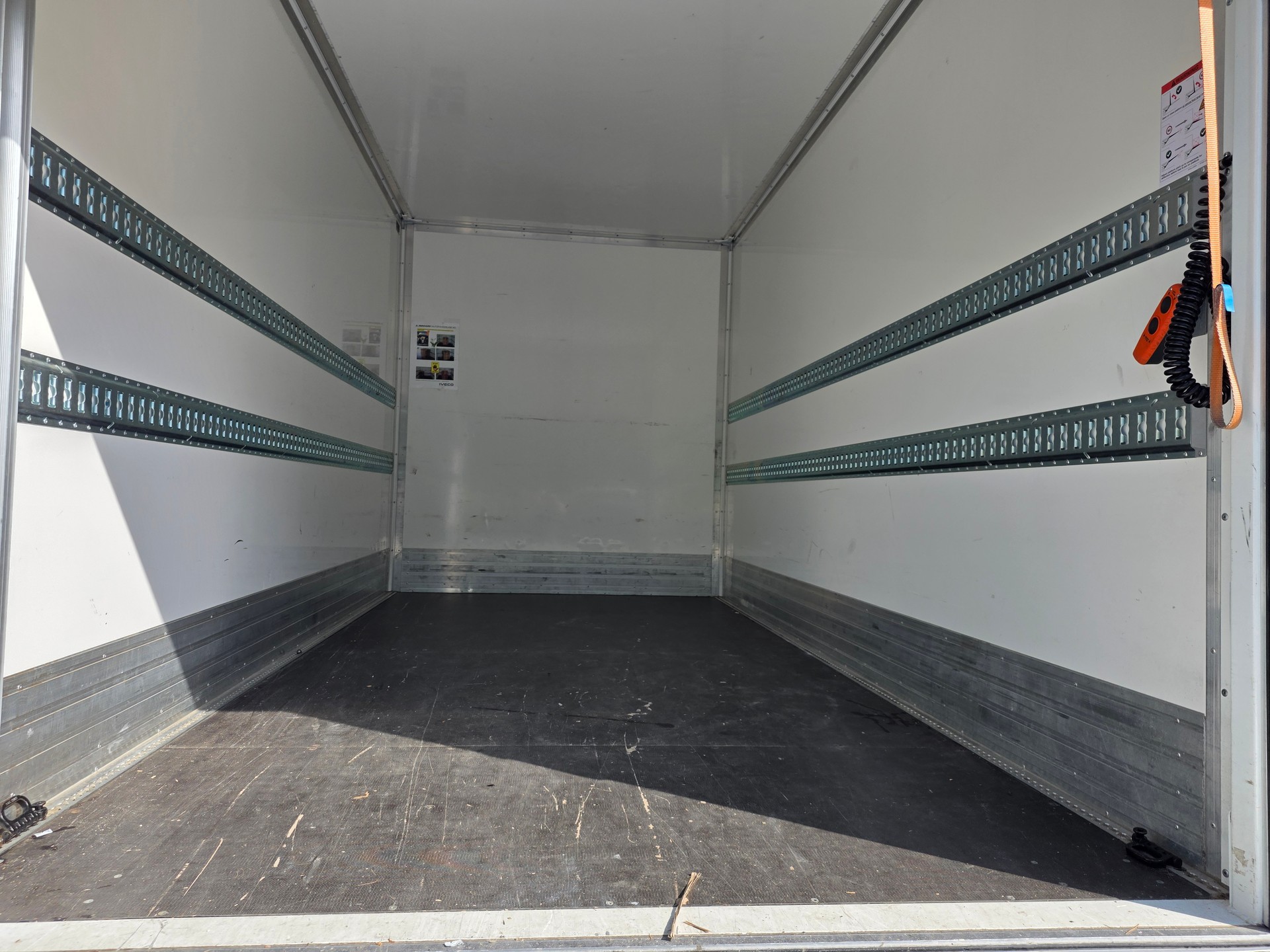 IVECO 35 S 21H A8-image-7
