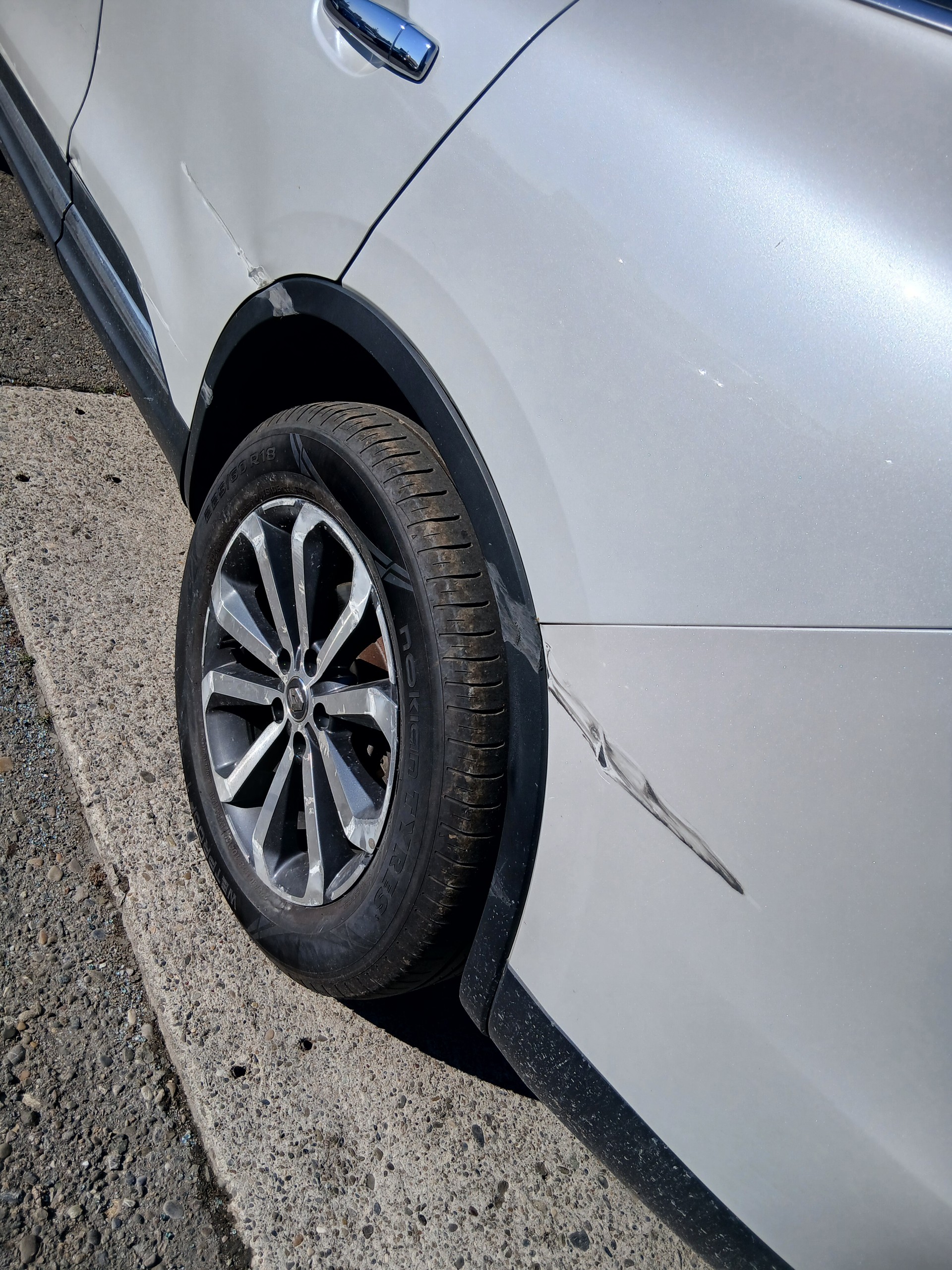 RENAULT Koleos 2.0 dCi Intens 4WD Xtronic CVT-image-8