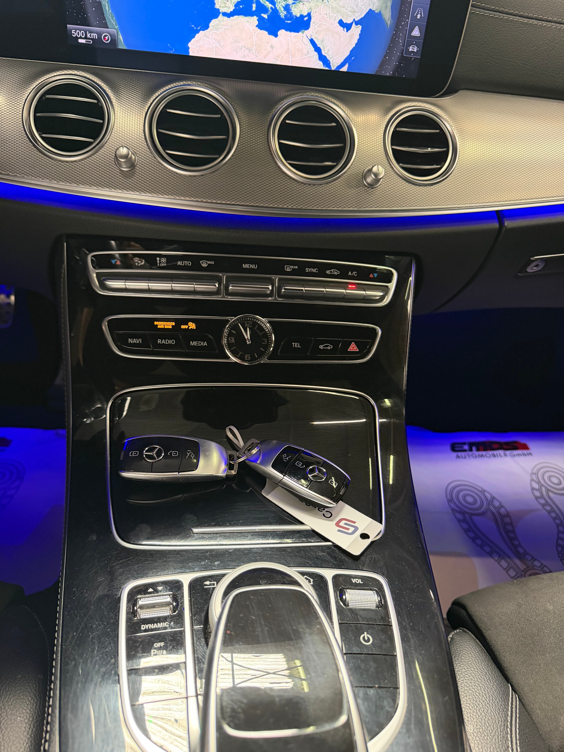 MERCEDES-BENZ E 220 d AMG Line 9G-Tronic-image-10