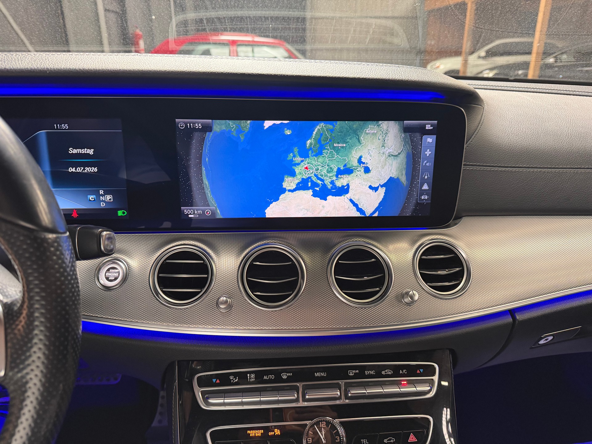 MERCEDES-BENZ E 220 d AMG Line 9G-Tronic-image-13