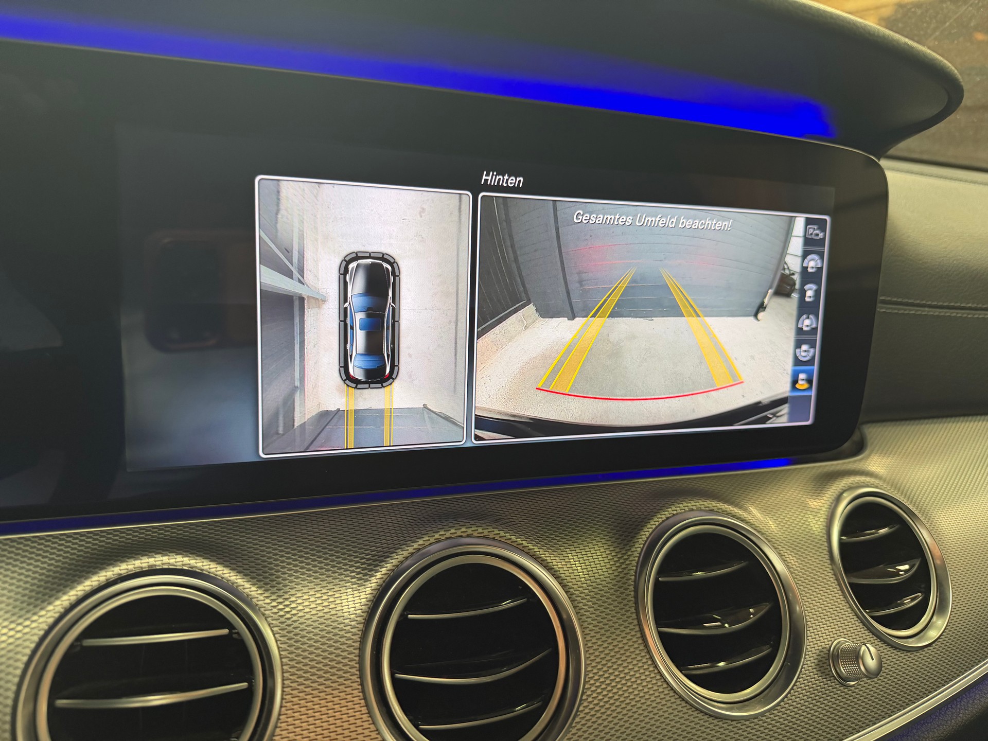 MERCEDES-BENZ E 220 d AMG Line 9G-Tronic-image-12