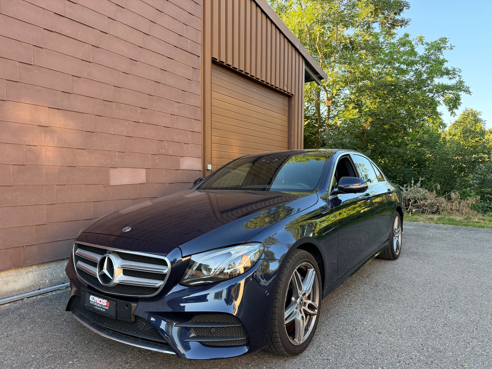 MERCEDES-BENZ E 220 d AMG Line 9G-Tronic