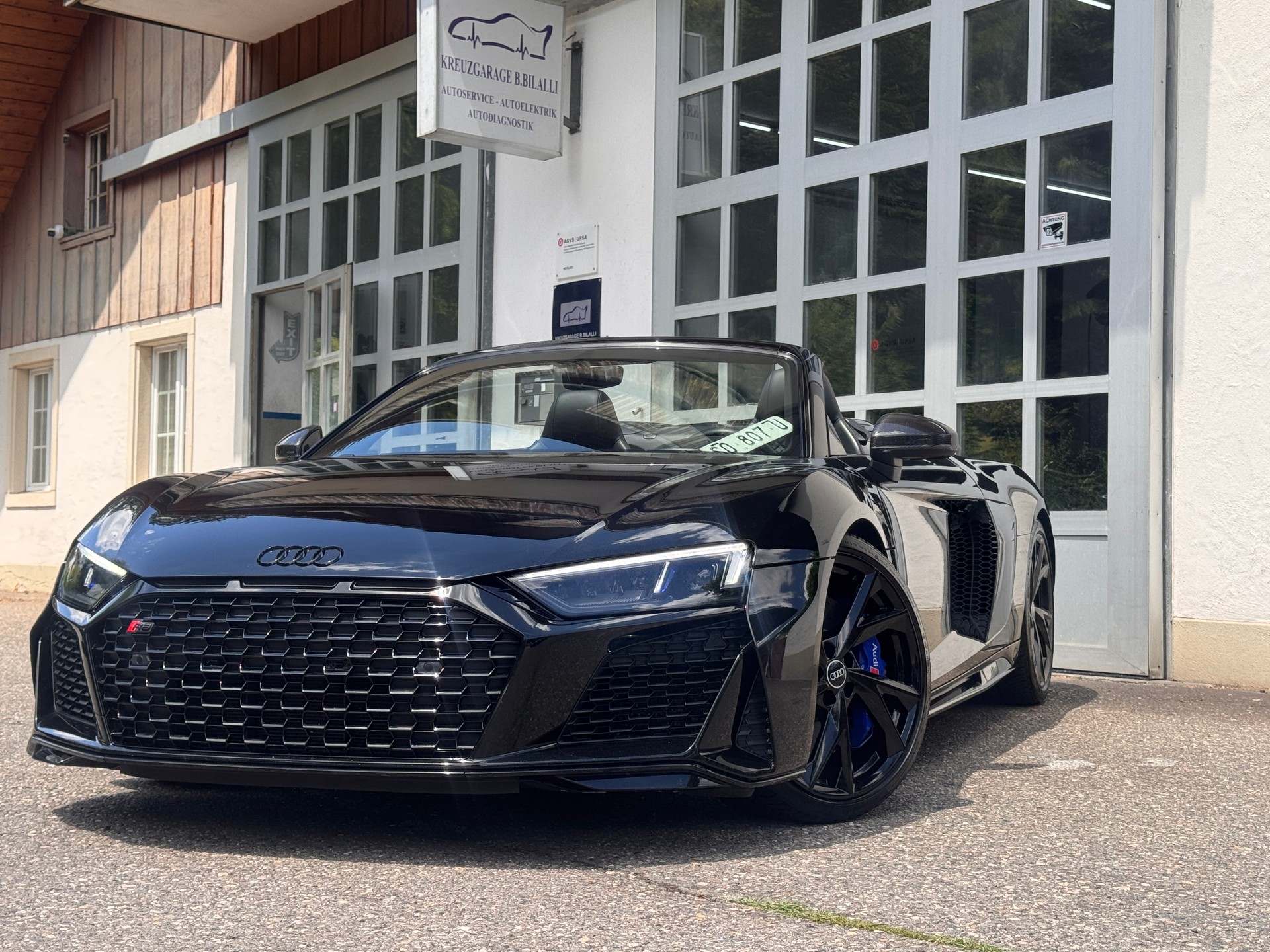 AUDI R8 Spyder performance S-Tronic quattro-image-1