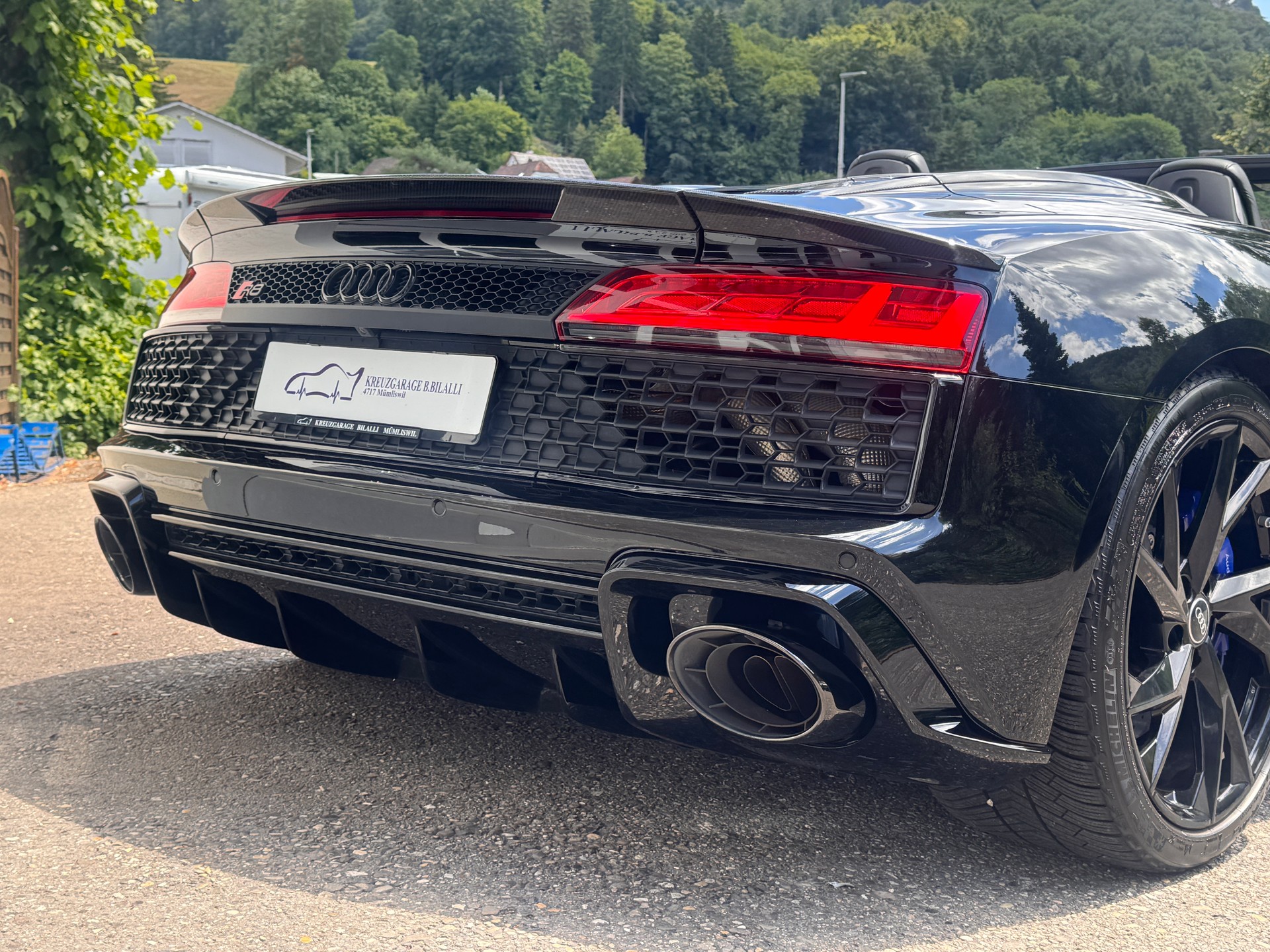 AUDI R8 Spyder performance S-Tronic quattro-image-7