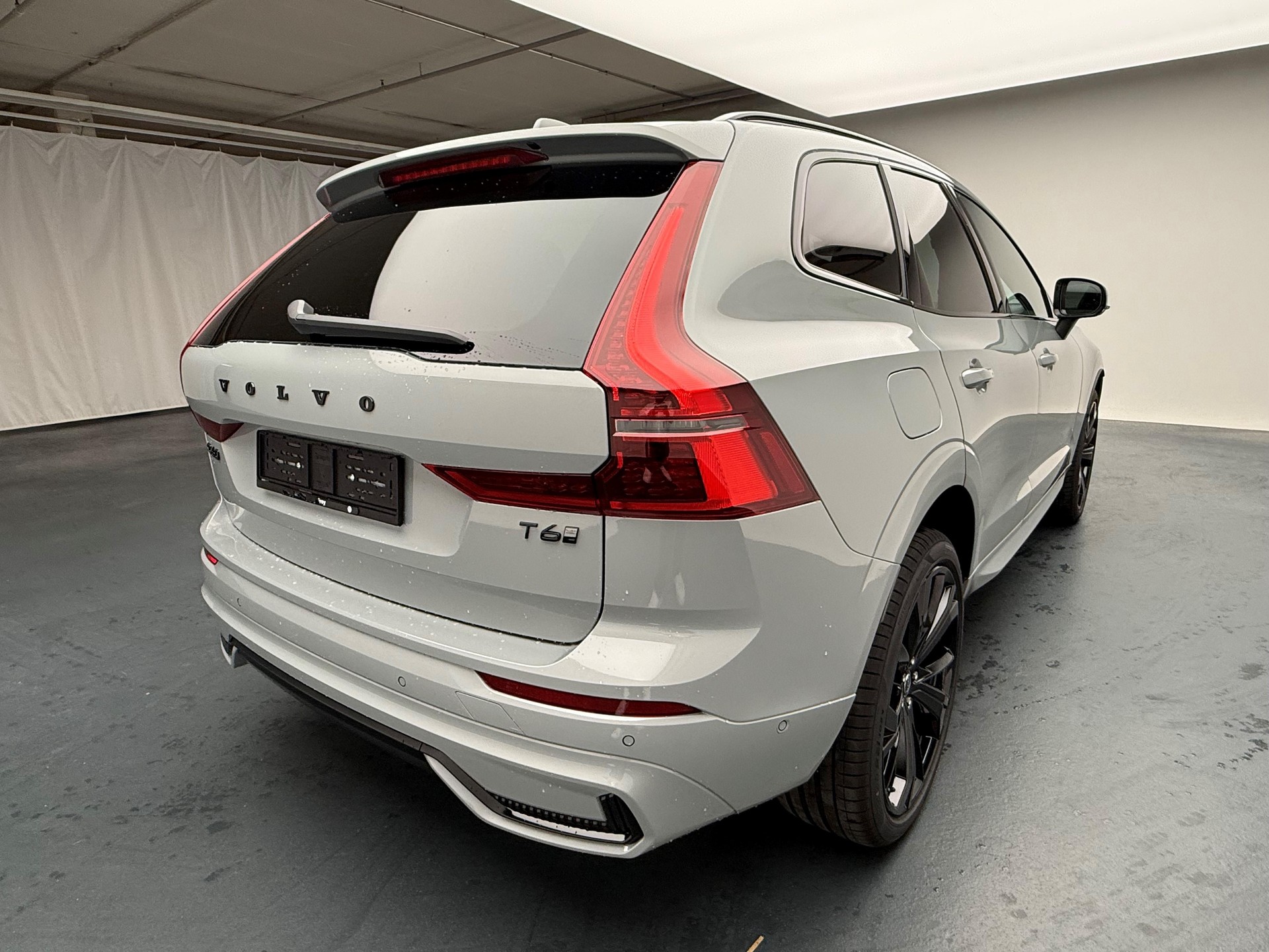 VOLVO XC60 2.0 T6 TE Black Edition eAWD-image-5