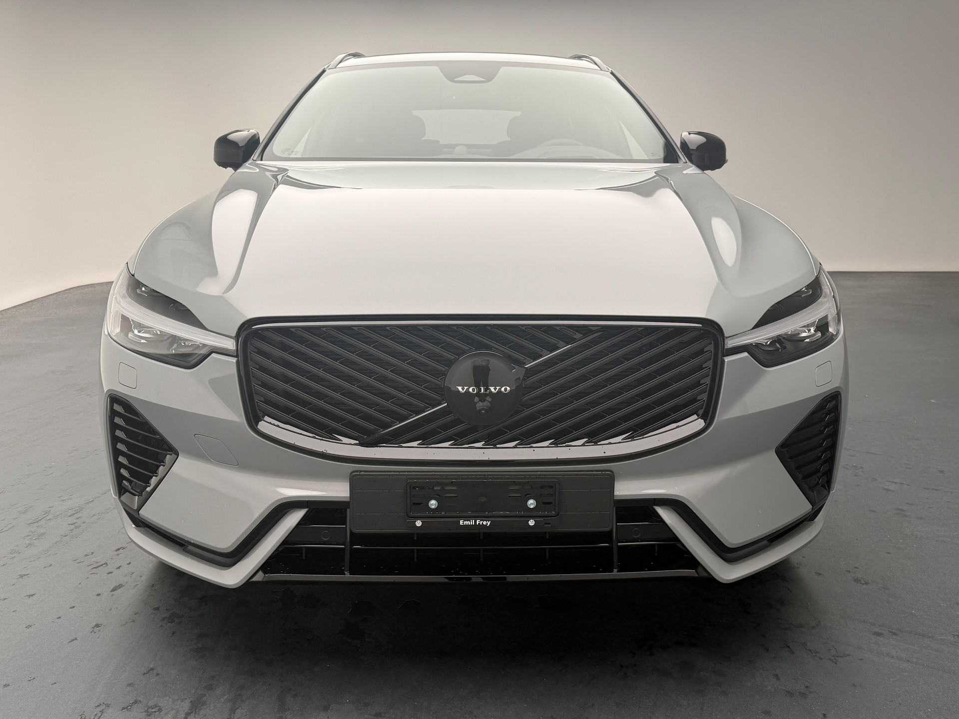 VOLVO XC60 2.0 T6 TE Black Edition eAWD-image-8